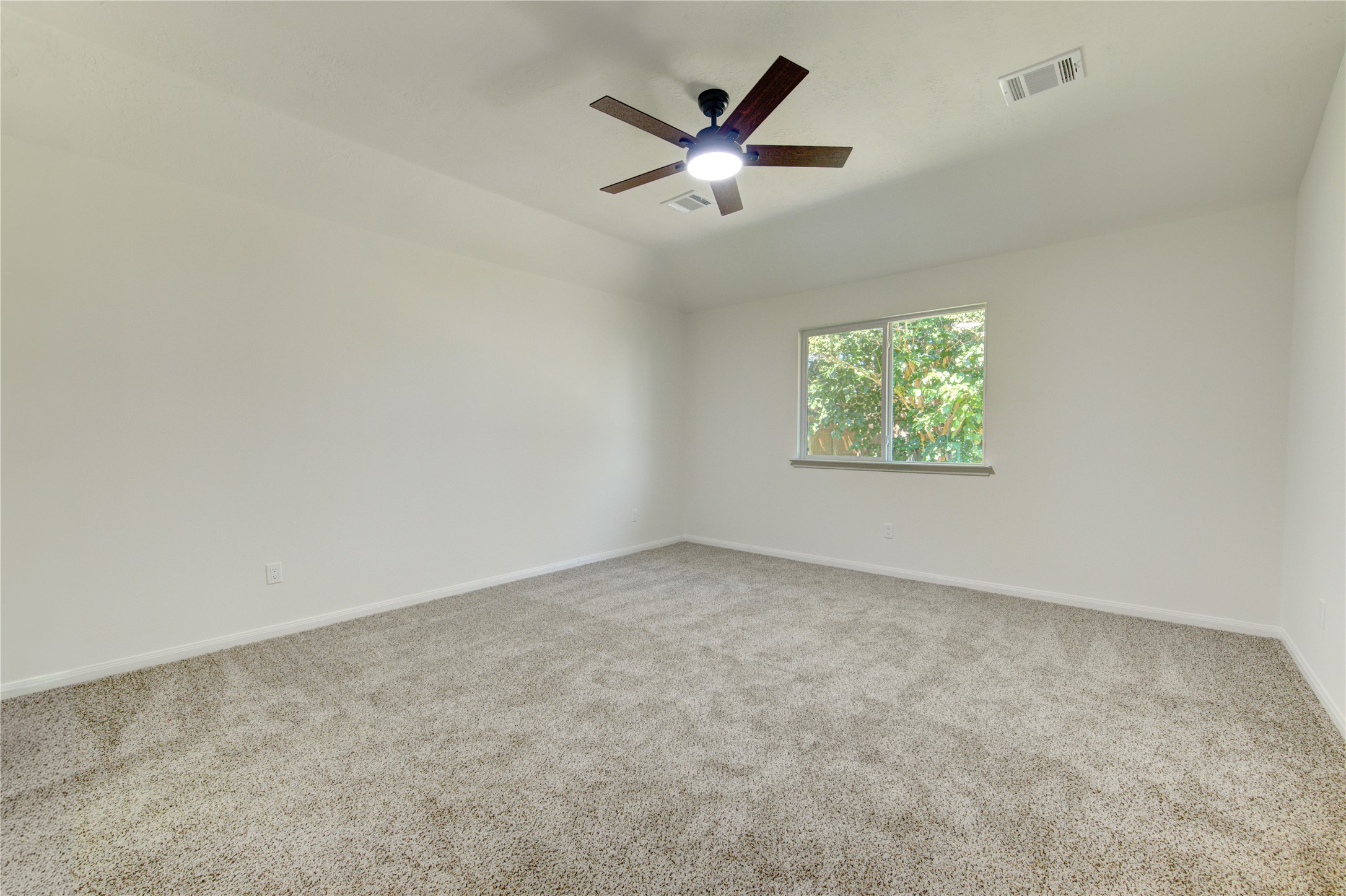 119 Willoughby Court Property Photo 18