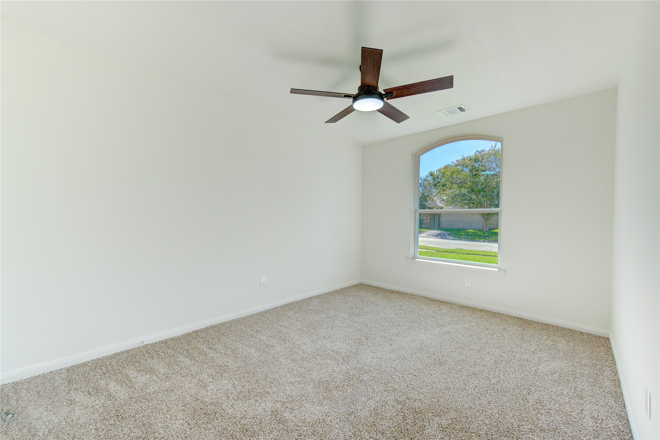 119 Willoughby Court Property Photo 26