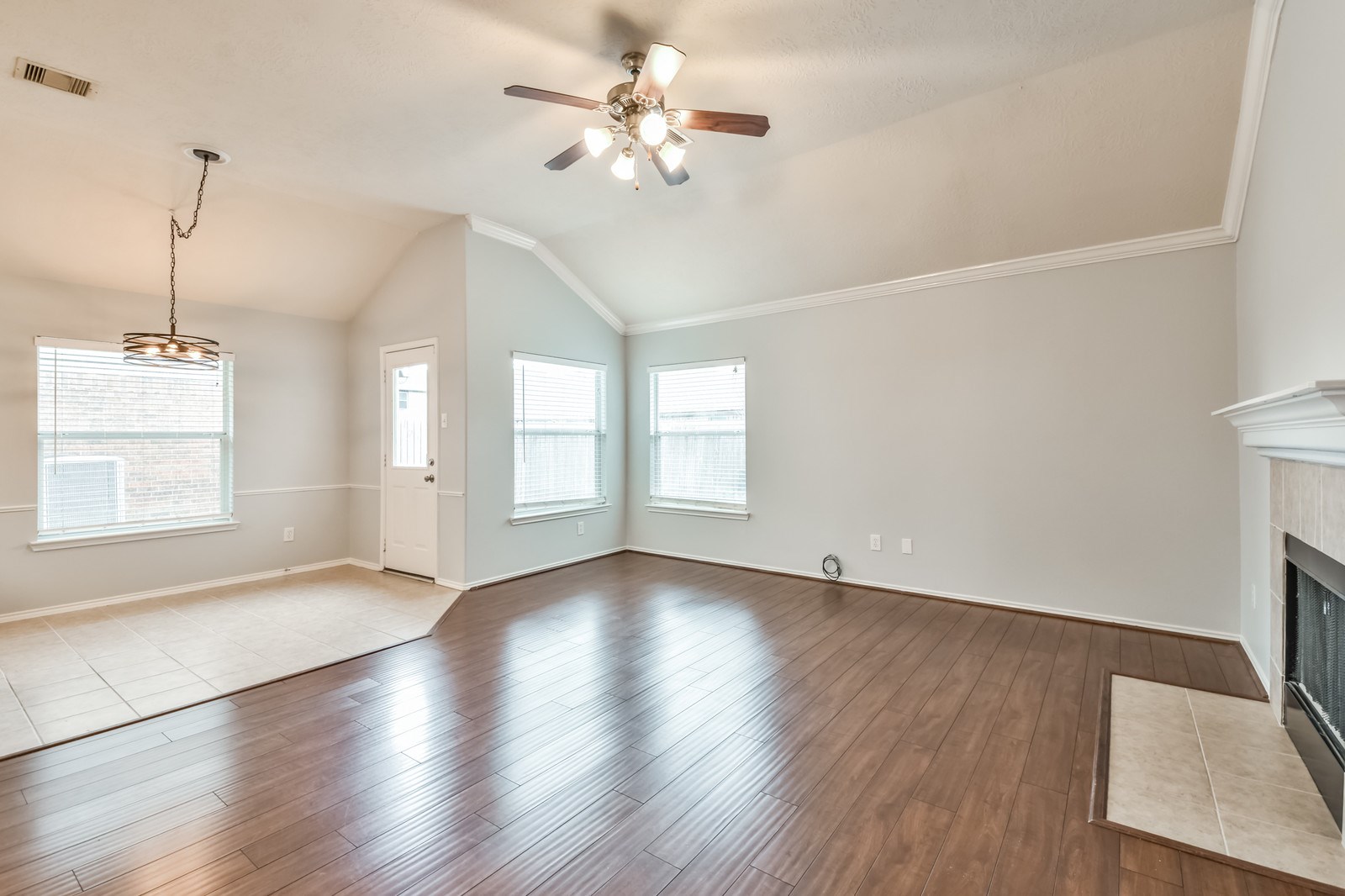 13942 Crow Ridge Court Property Photo 4
