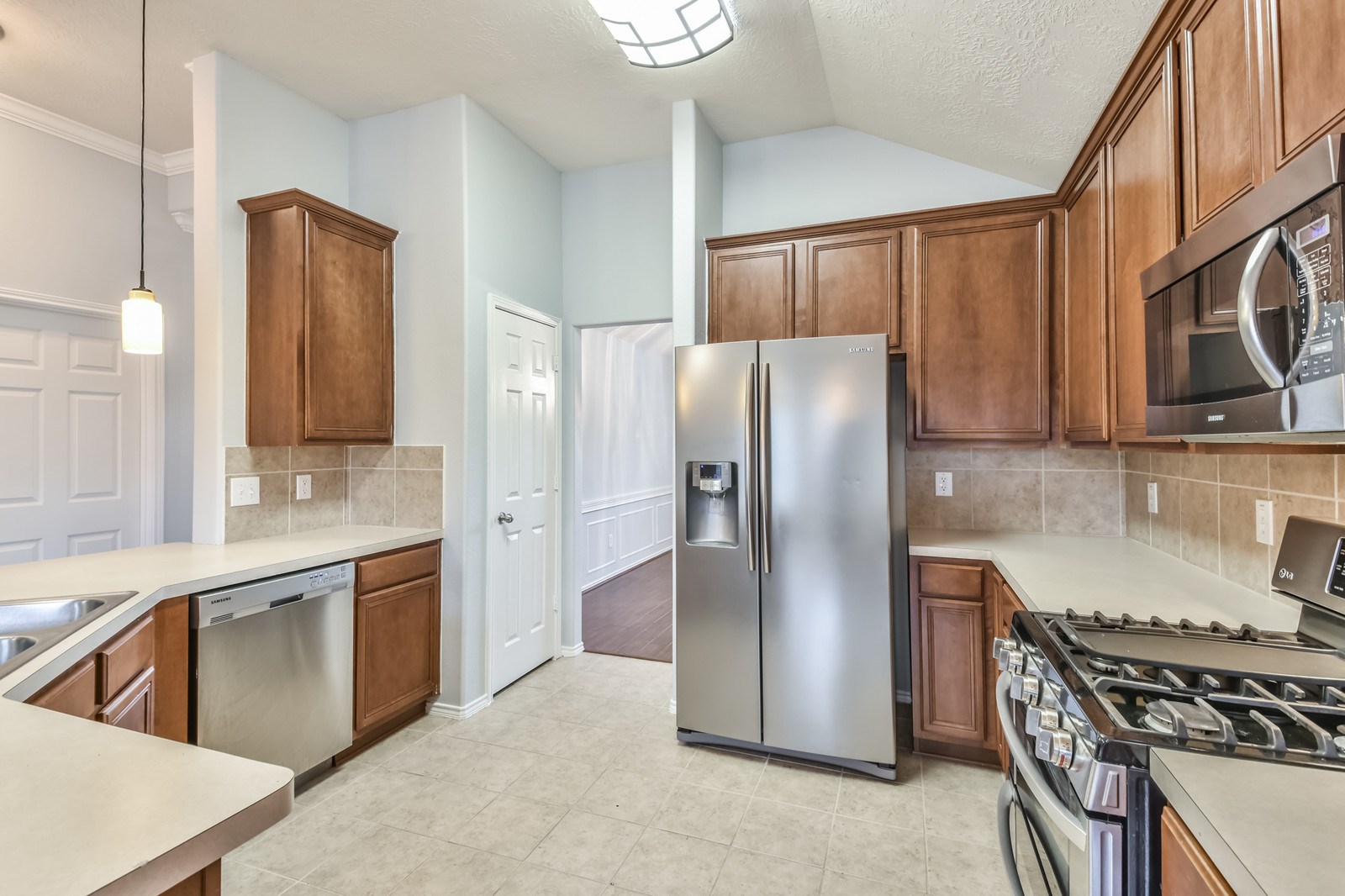 13942 Crow Ridge Court Property Photo 8