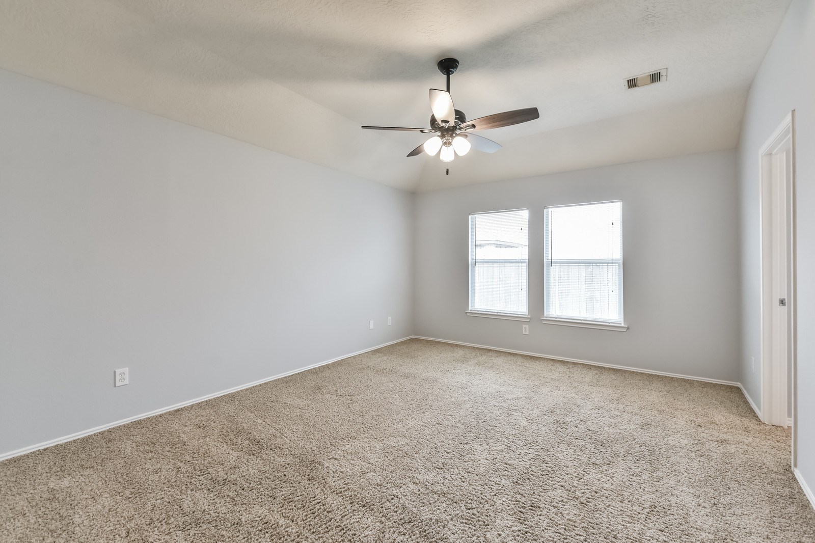 13942 Crow Ridge Court Property Photo 16
