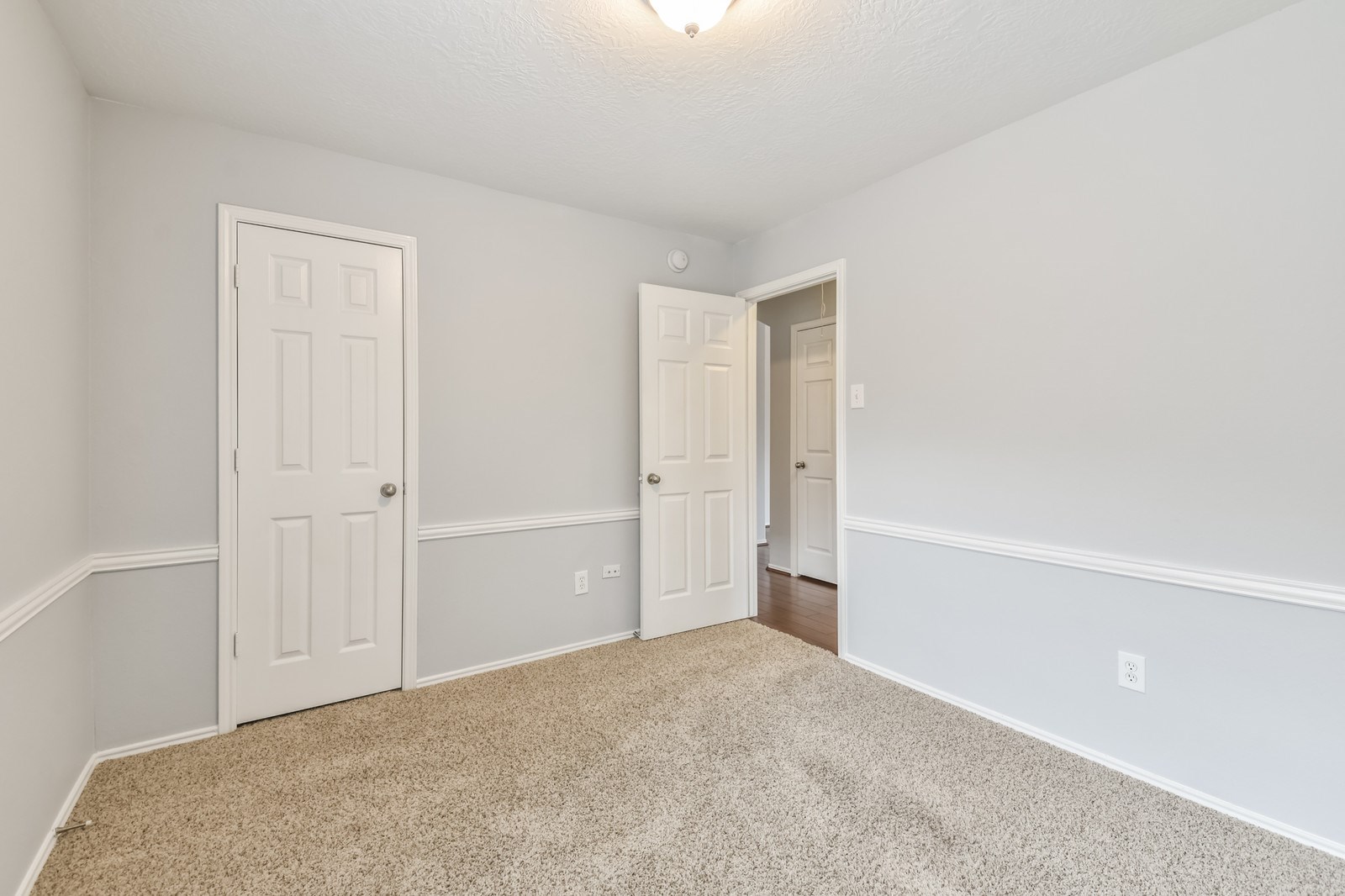 13942 Crow Ridge Court Property Photo 21