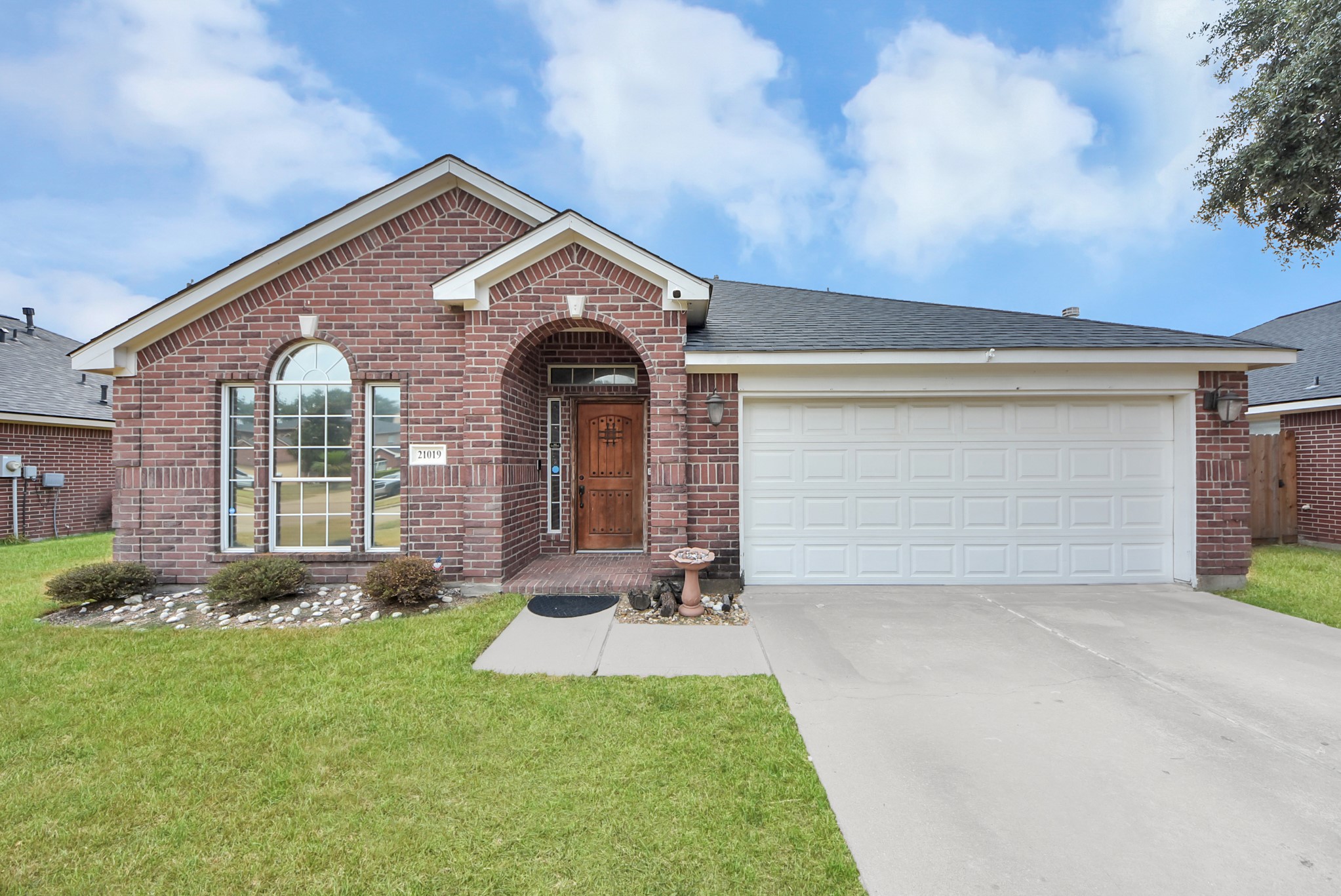 21019 Stoney Haven Drive Property Photo 1