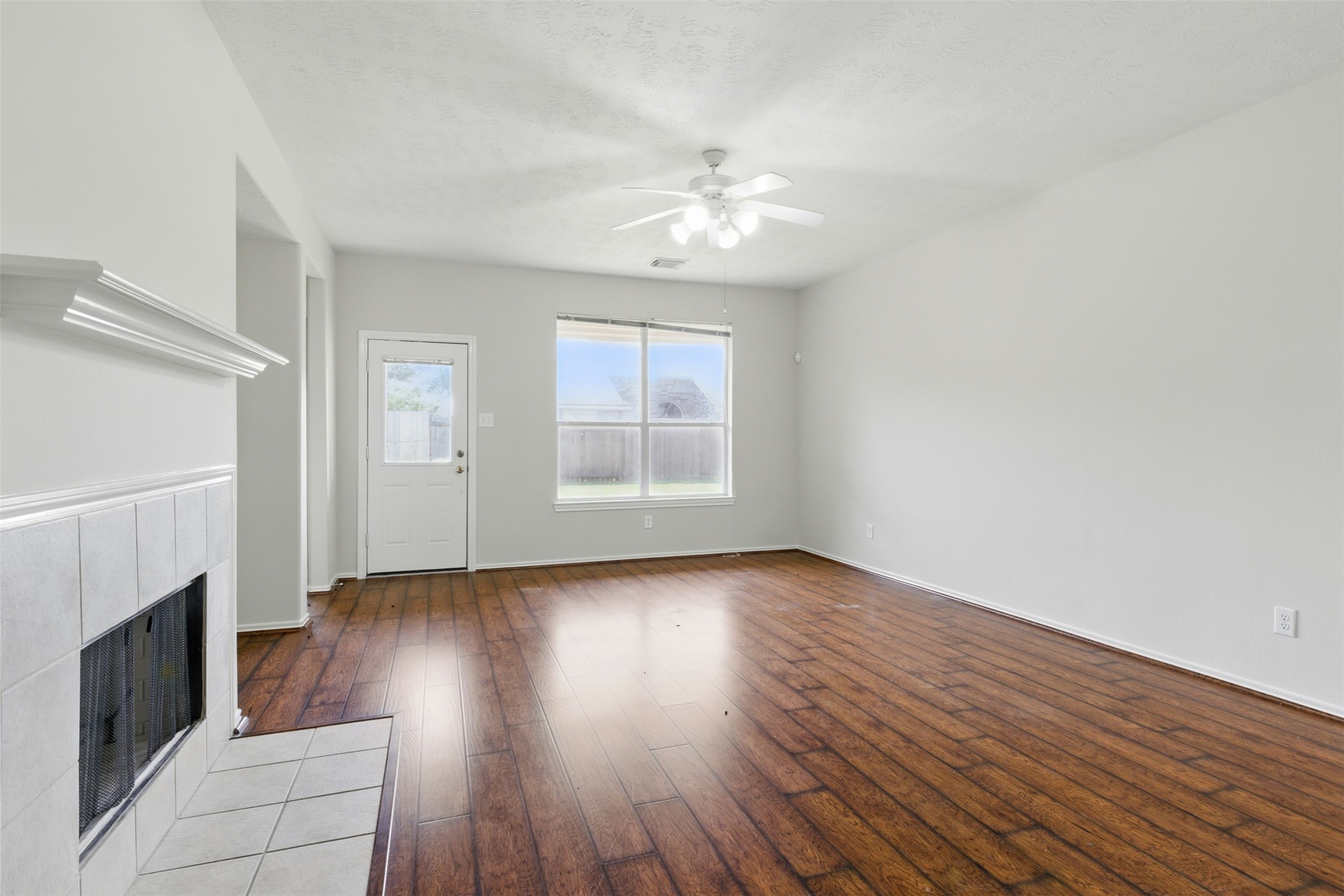 4827 Claymill Court Property Photo 15