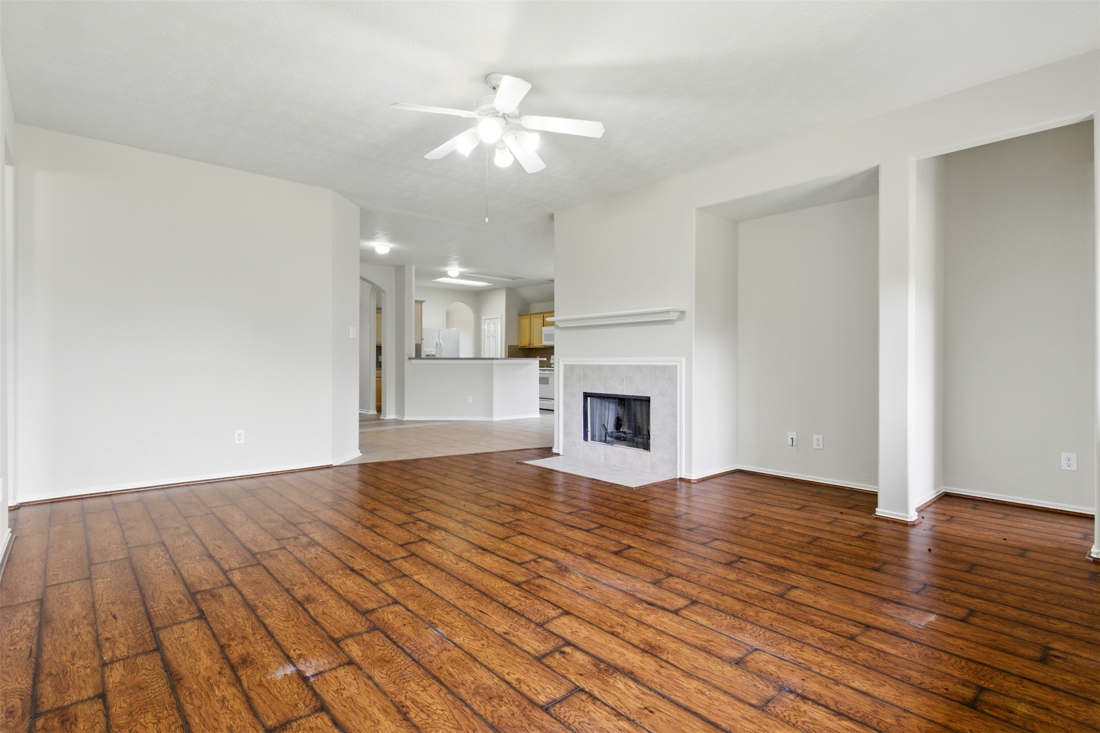 4827 Claymill Court Property Photo 17