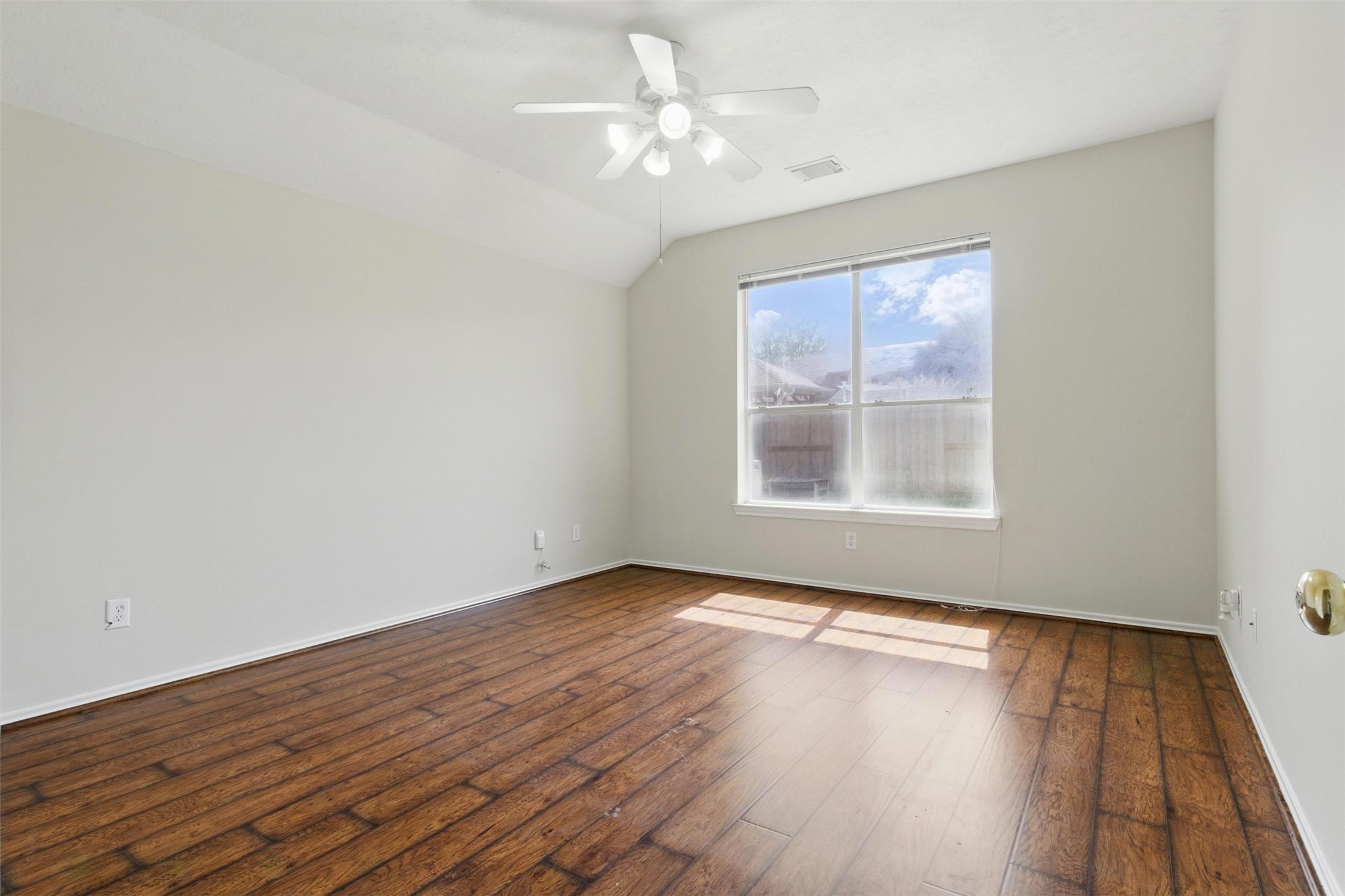 4827 Claymill Court Property Photo 19