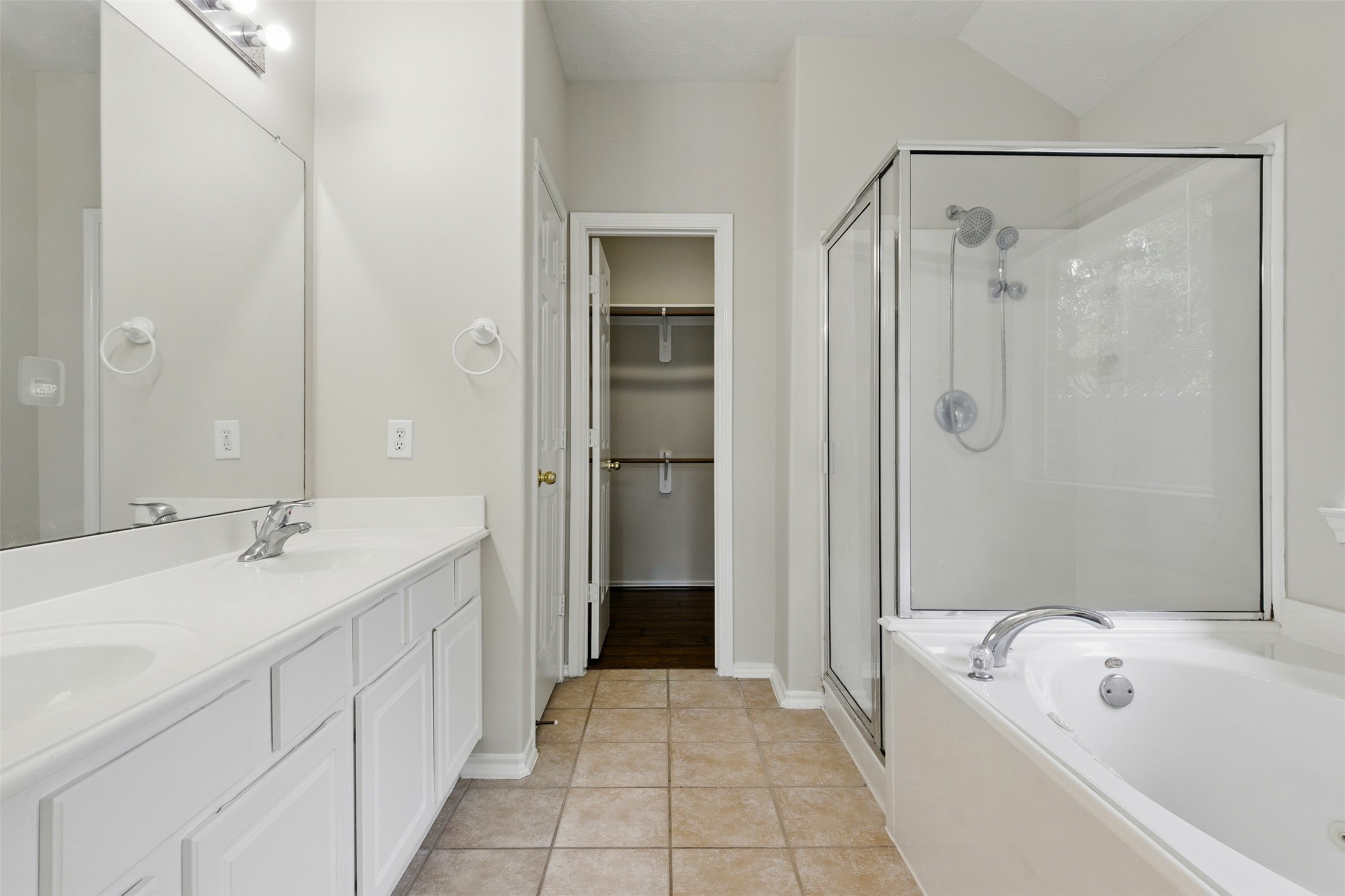 4827 Claymill Court Property Photo 20
