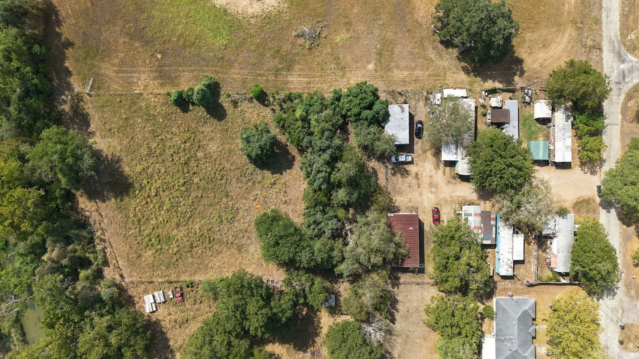 307 Forest Street Property Photo 4