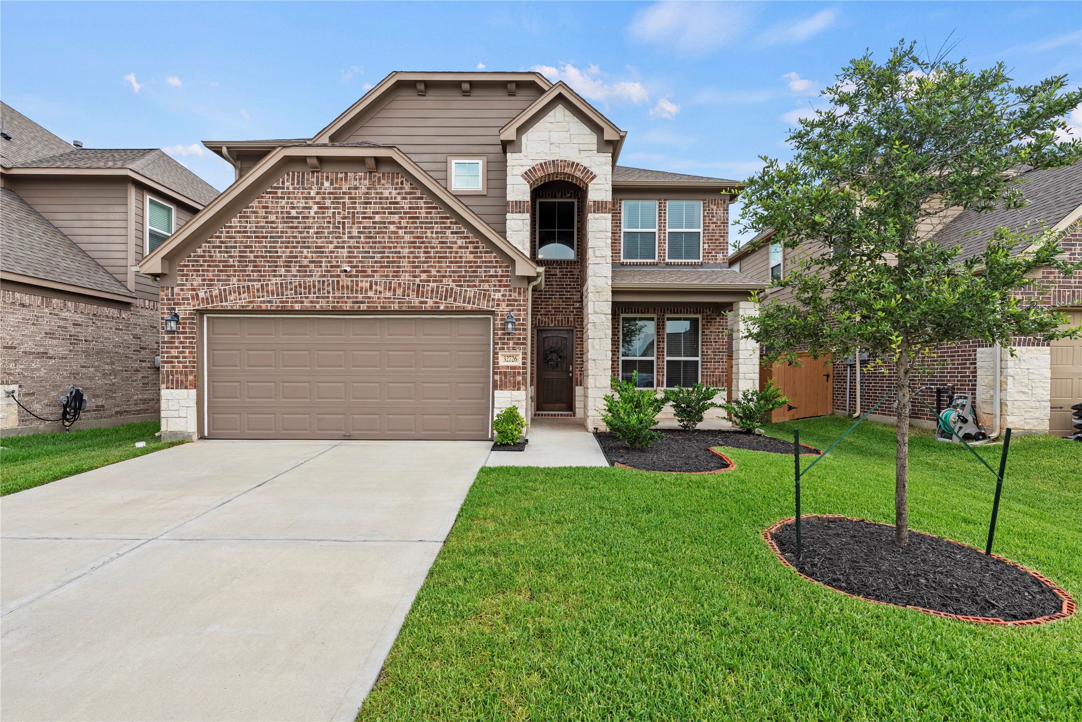 32726 Harvest Valley Drive Property Photo 1