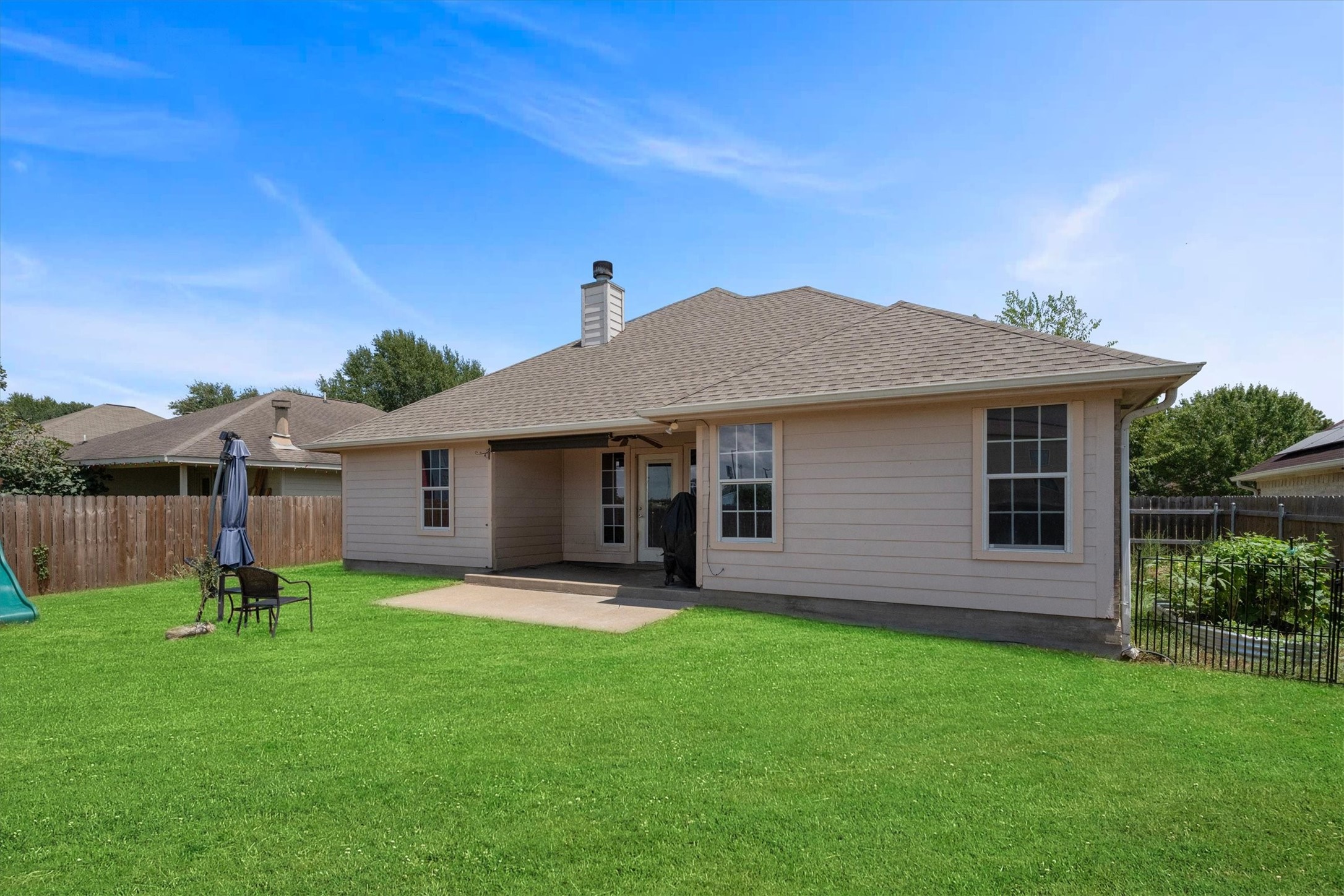 115 Lonesome Dove Drive Property Photo 28