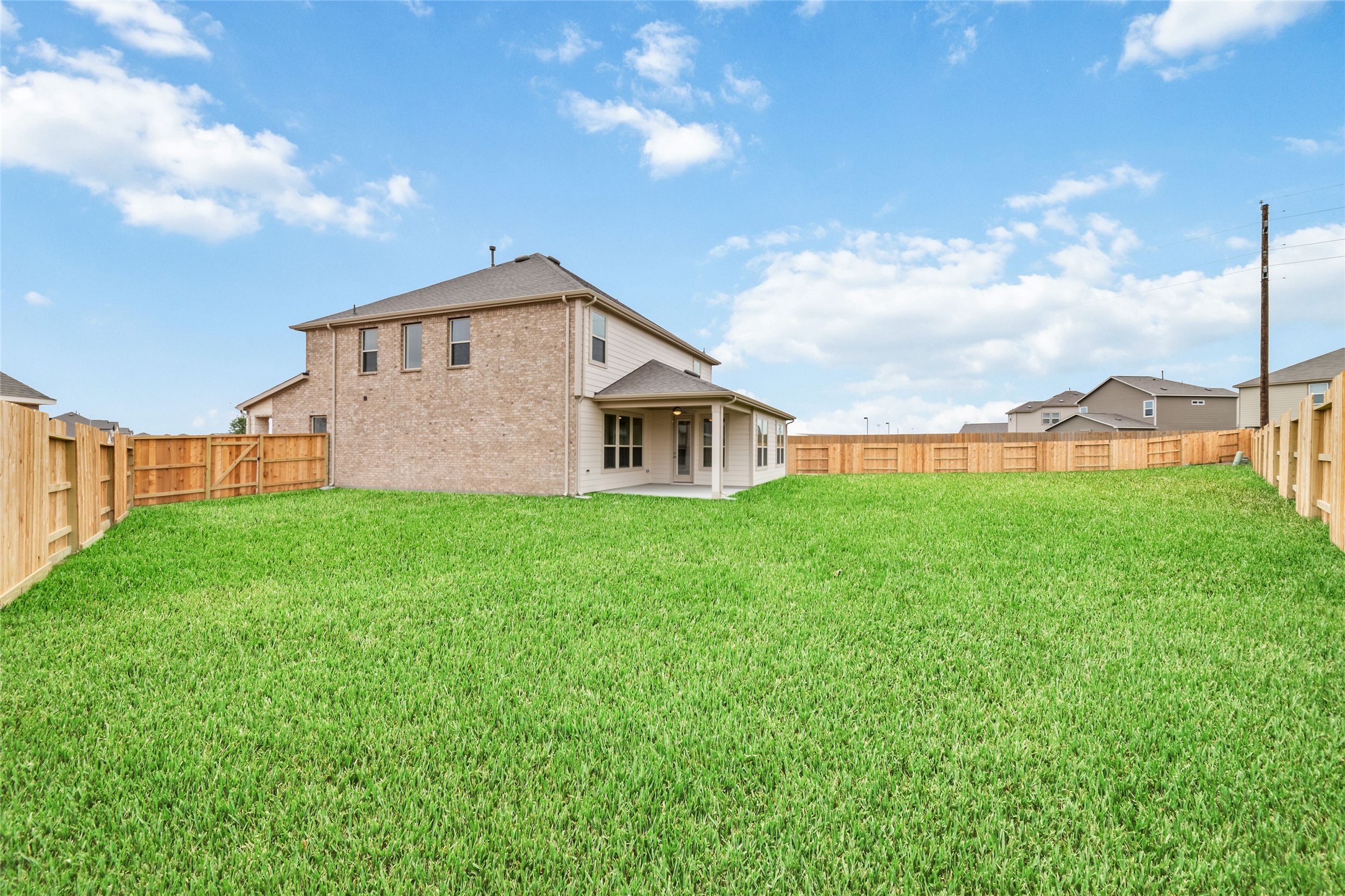 7731 Coral Key Drive Property Photo 2