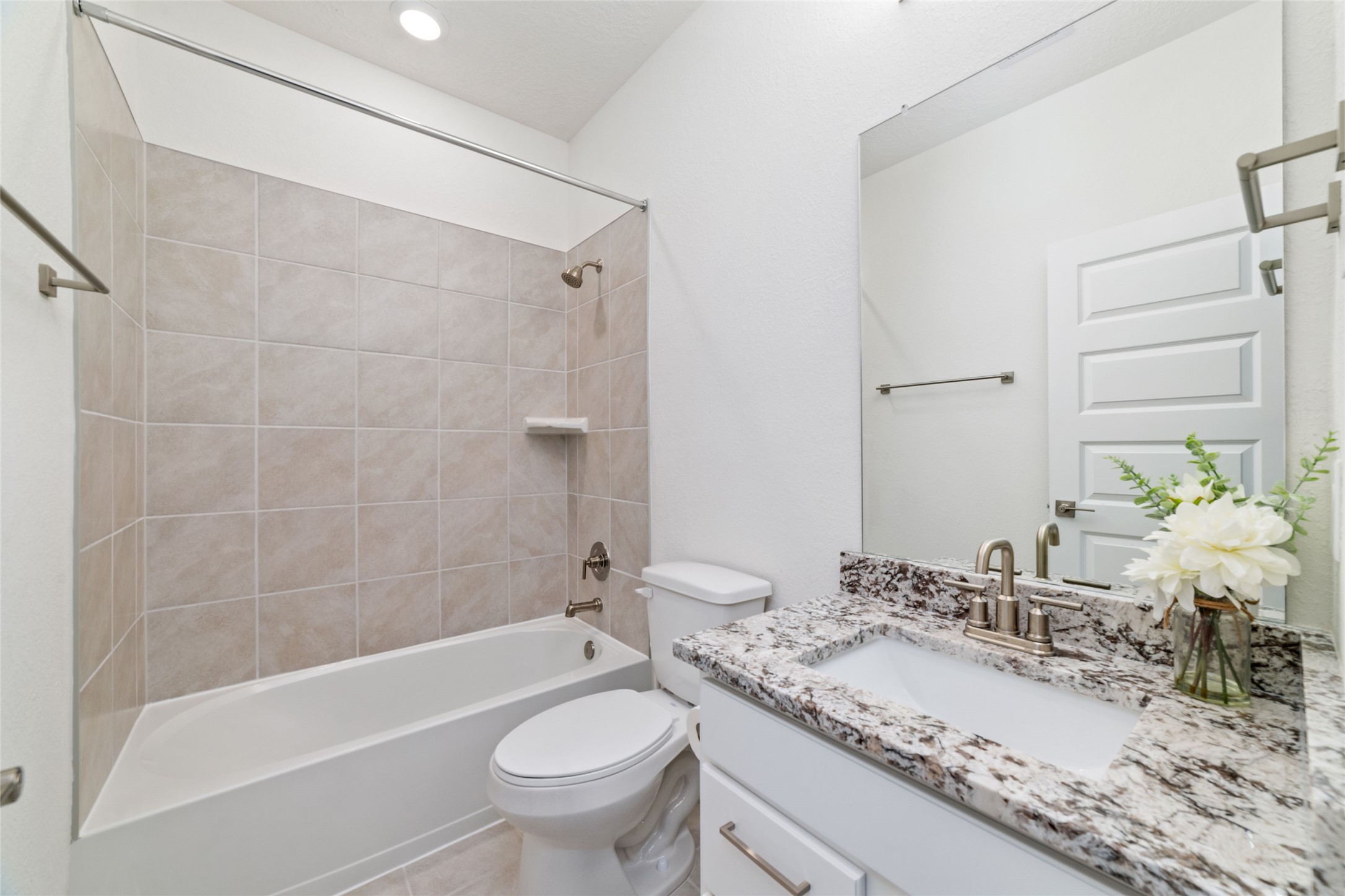 7731 Coral Key Drive Property Photo 7