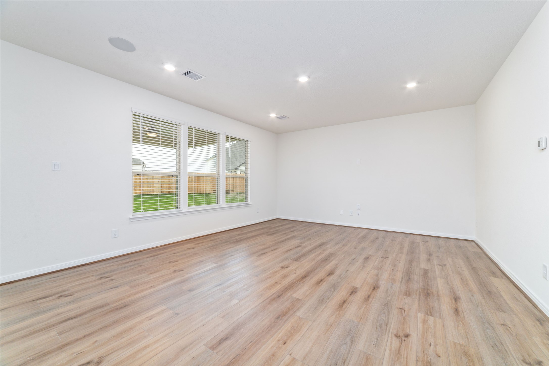 7731 Coral Key Drive Property Photo 9