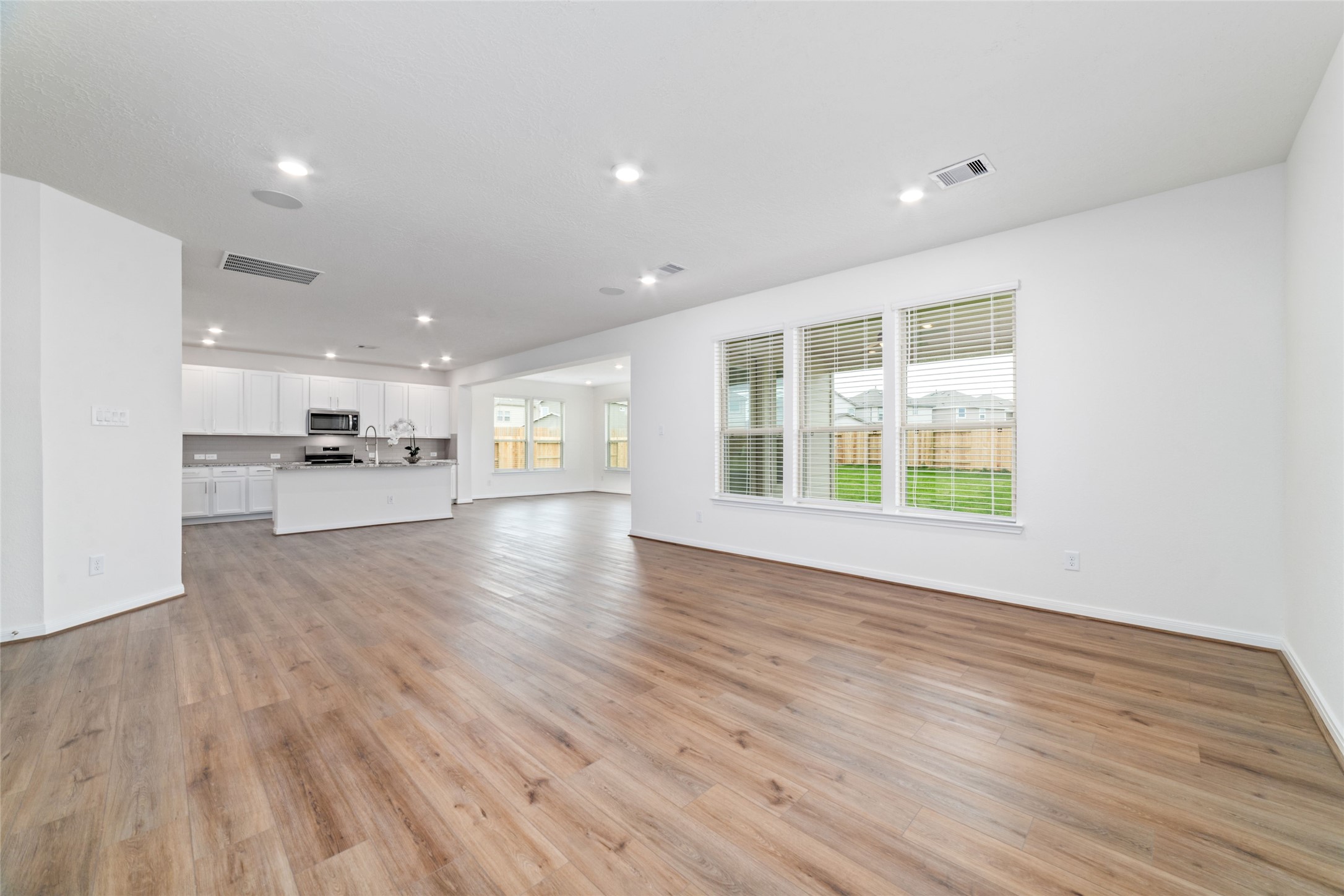 7731 Coral Key Drive Property Photo 11