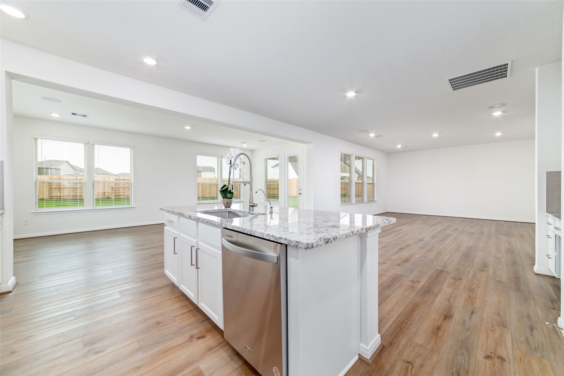 7731 Coral Key Drive Property Photo 16