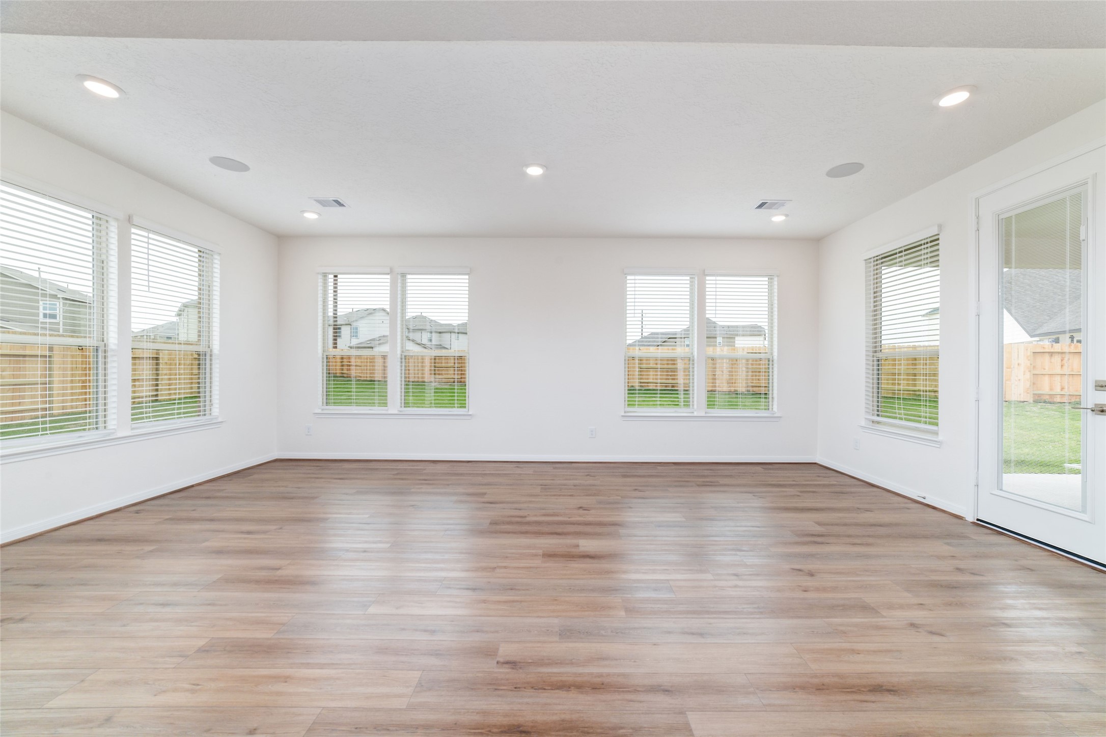 7731 Coral Key Drive Property Photo 17