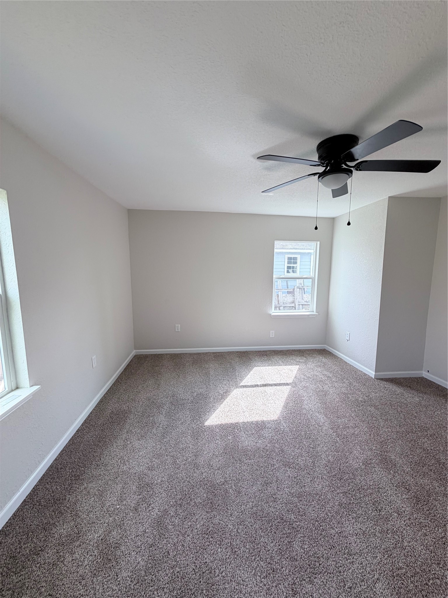 2915 Creston Drive Property Photo 8