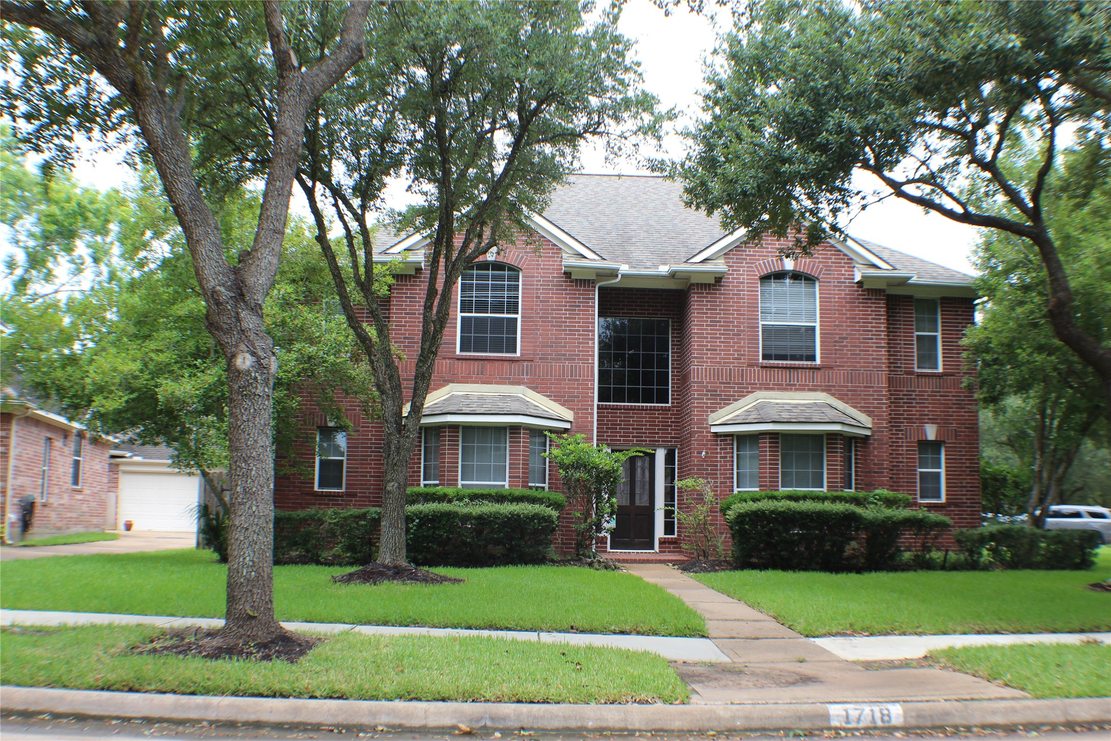 1718 Heddon Falls Drive Property Photo 1