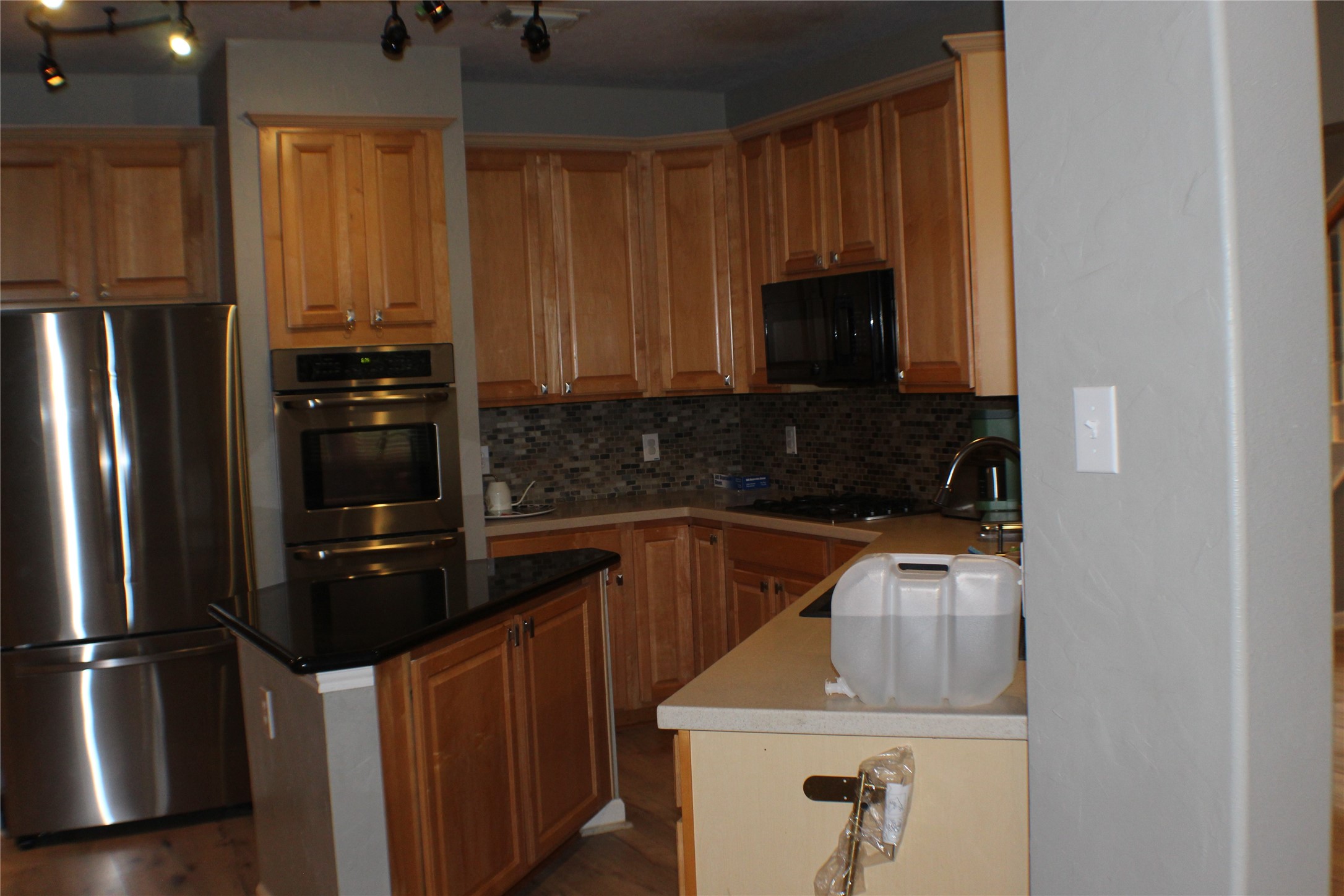 1718 Heddon Falls Drive Property Photo 11