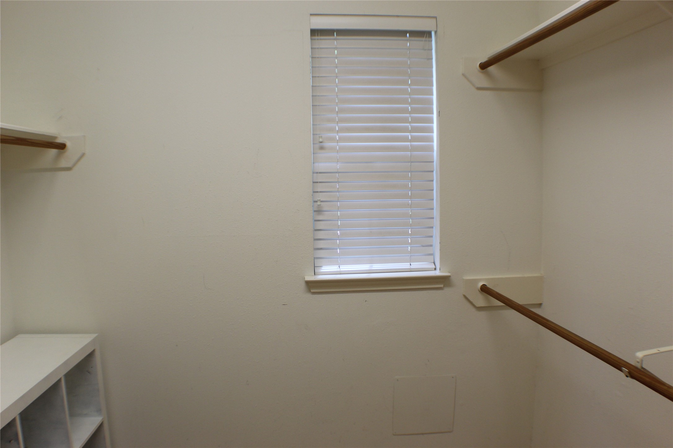 1718 Heddon Falls Drive Property Photo 22