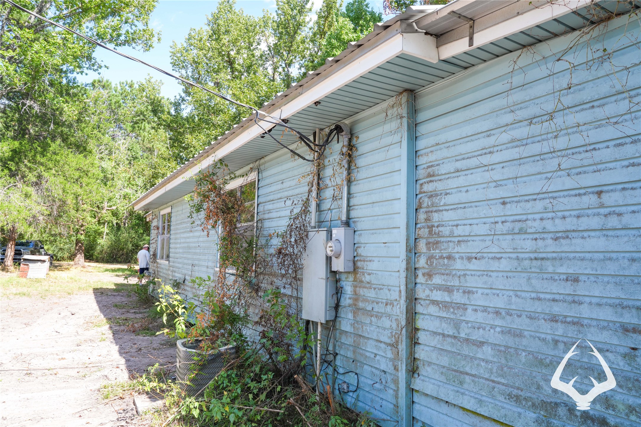 1698 County Road 2975 Property Photo 15