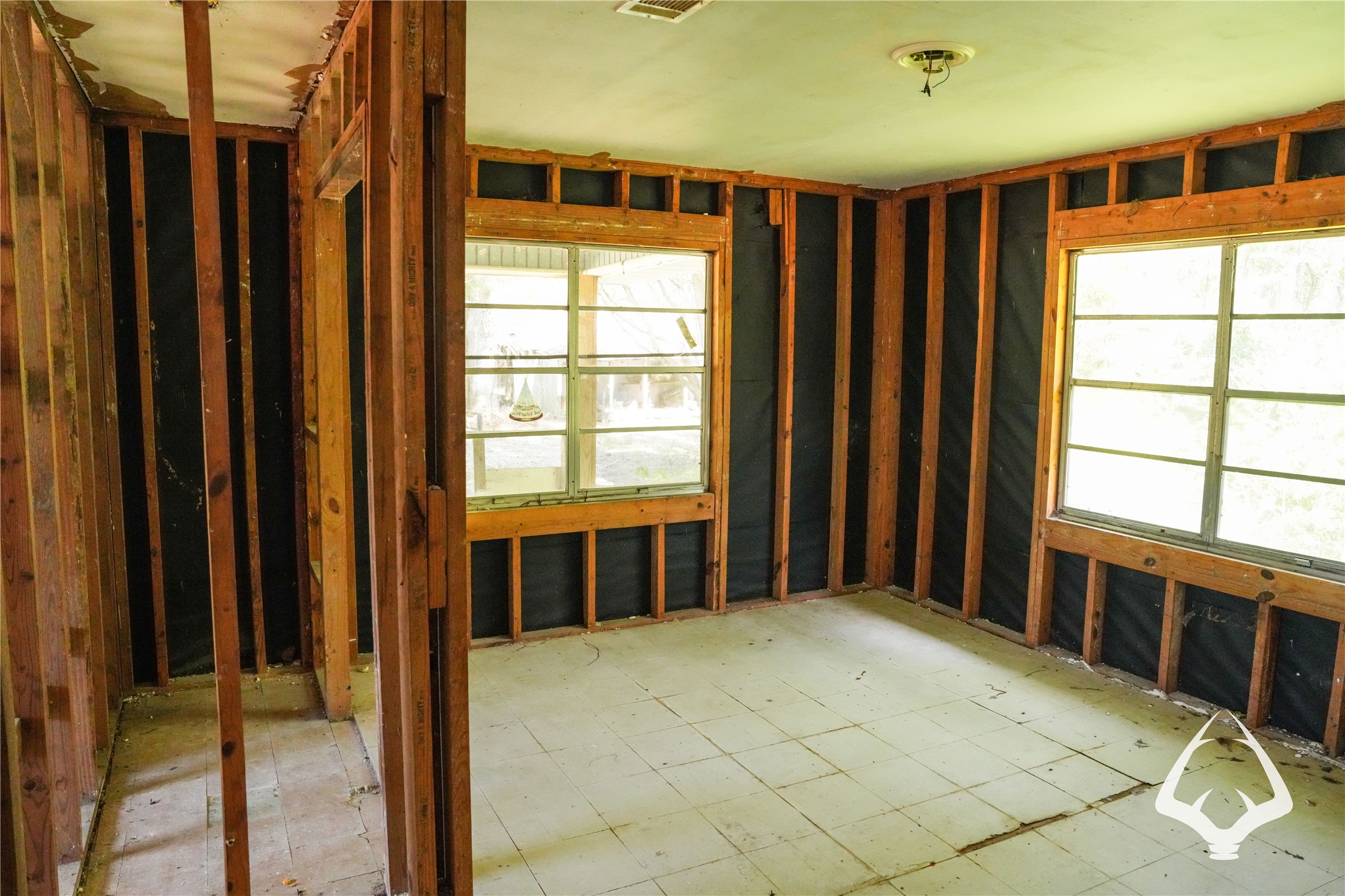 1698 County Road 2975 Property Photo 42