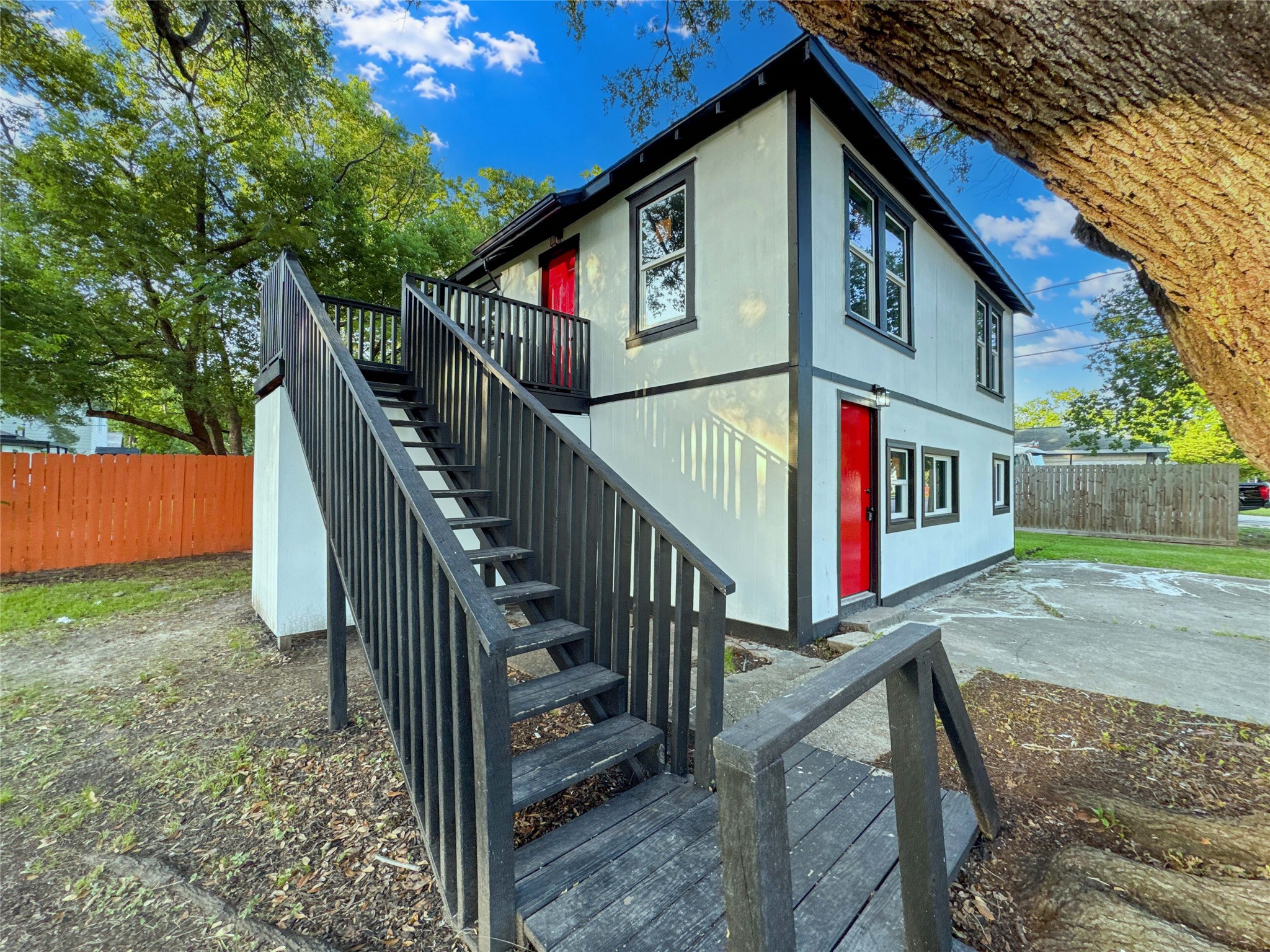 705 Texas Avenue A Property Photo 3