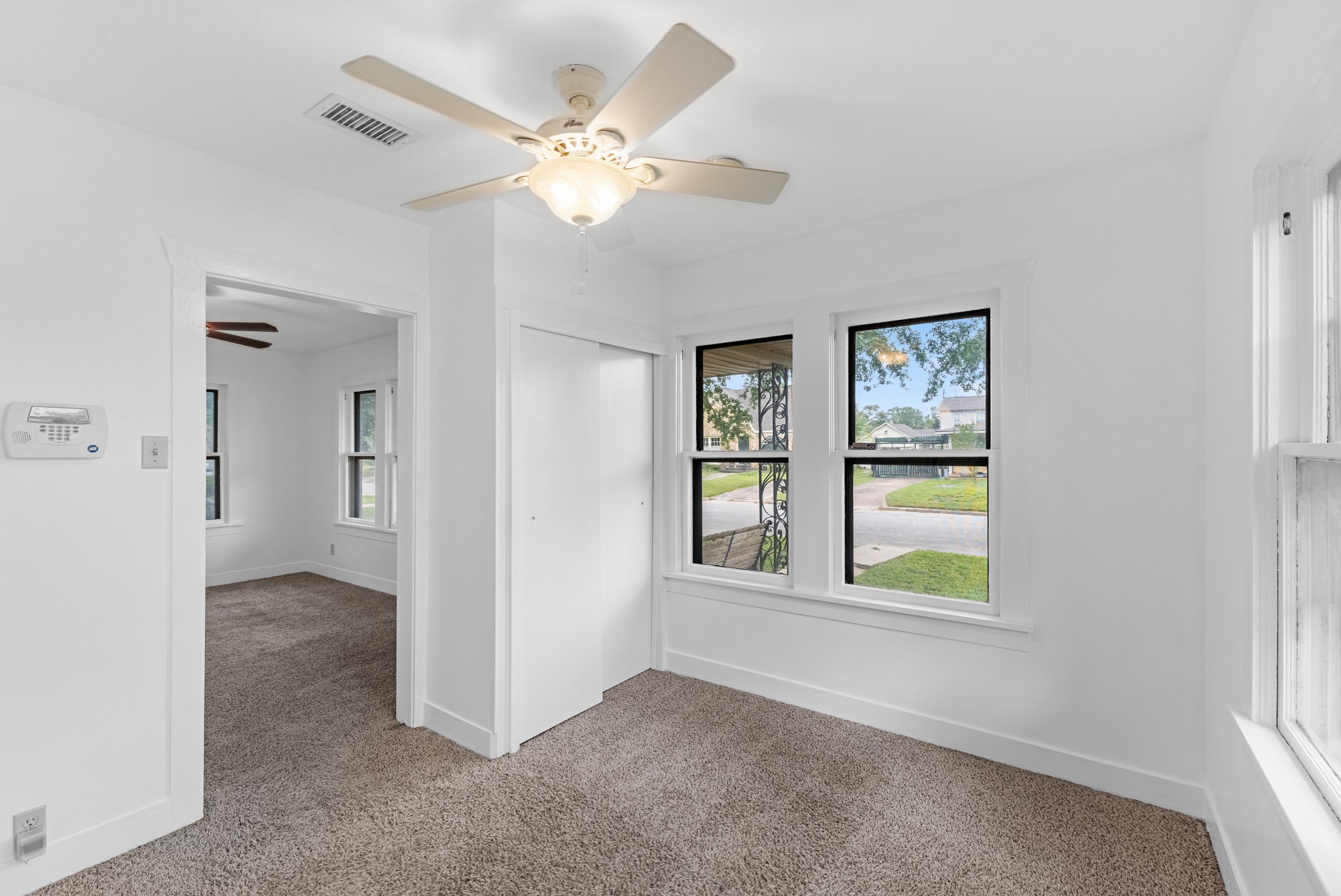 512 Gale Street Property Photo 8