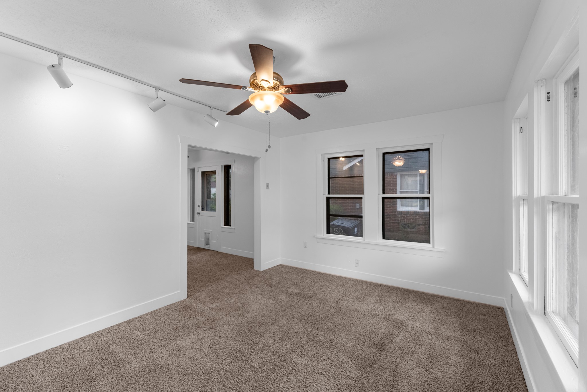 512 Gale Street Property Photo 11