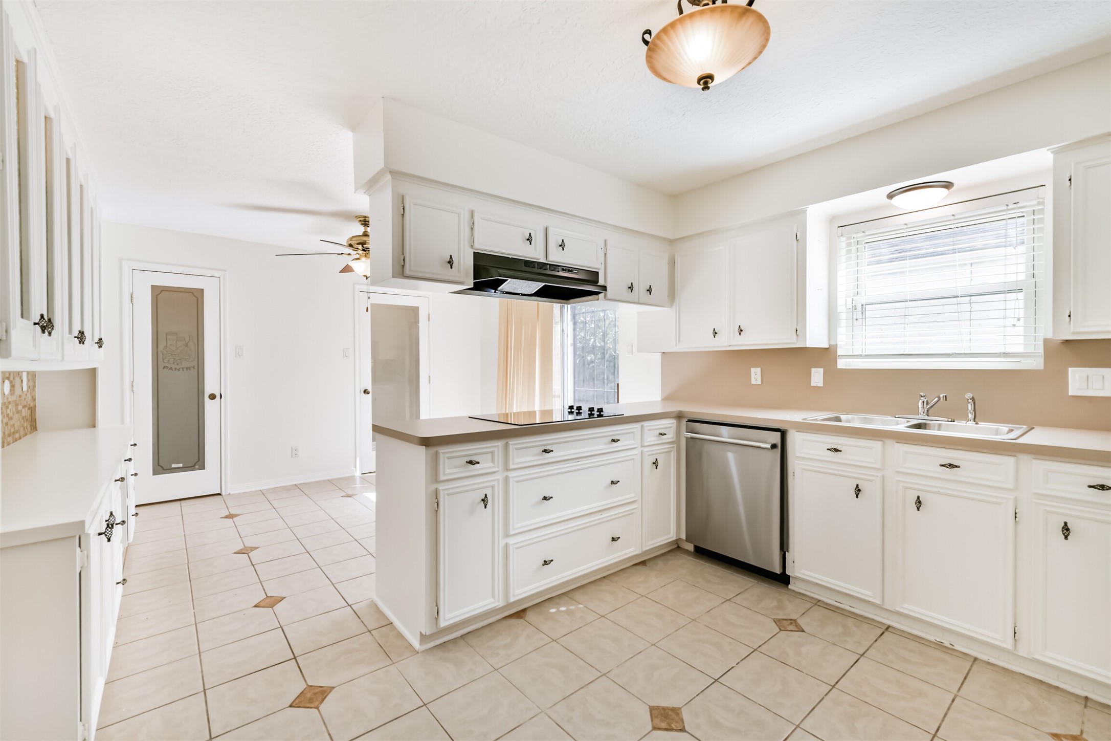 7815 Duffield Lane Property Photo 14