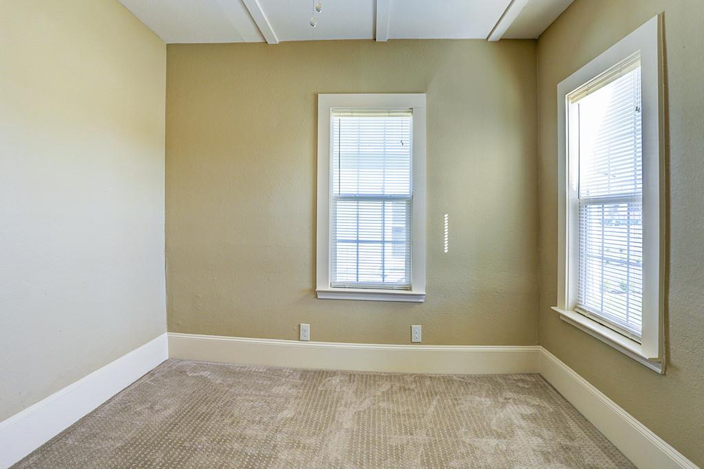 4809 Eli Street Property Photo 6
