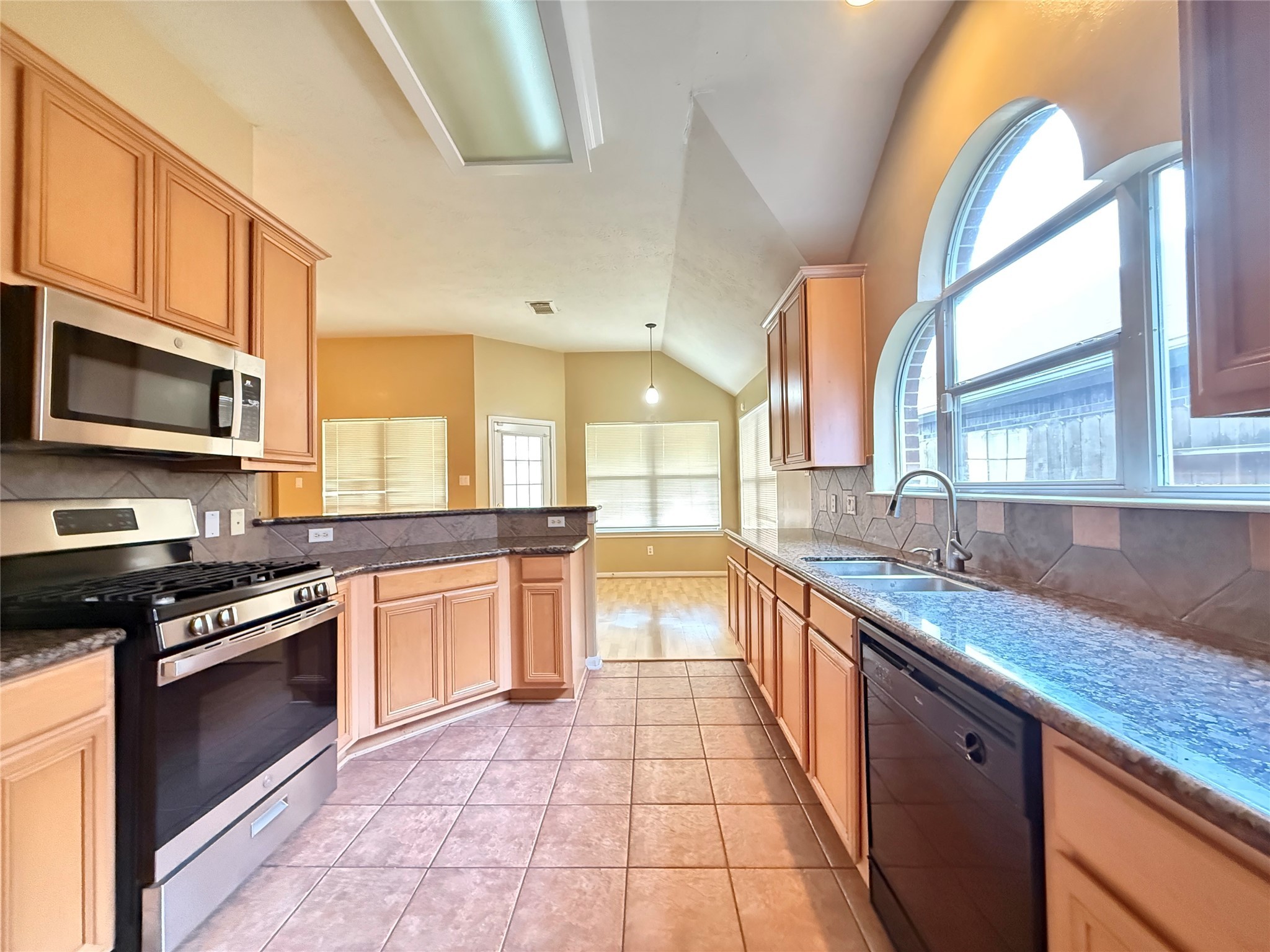 11115 Creekline Green Court Property Photo 18