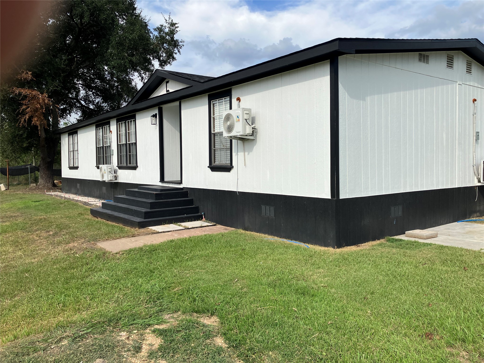 314 5th Property Photo 2