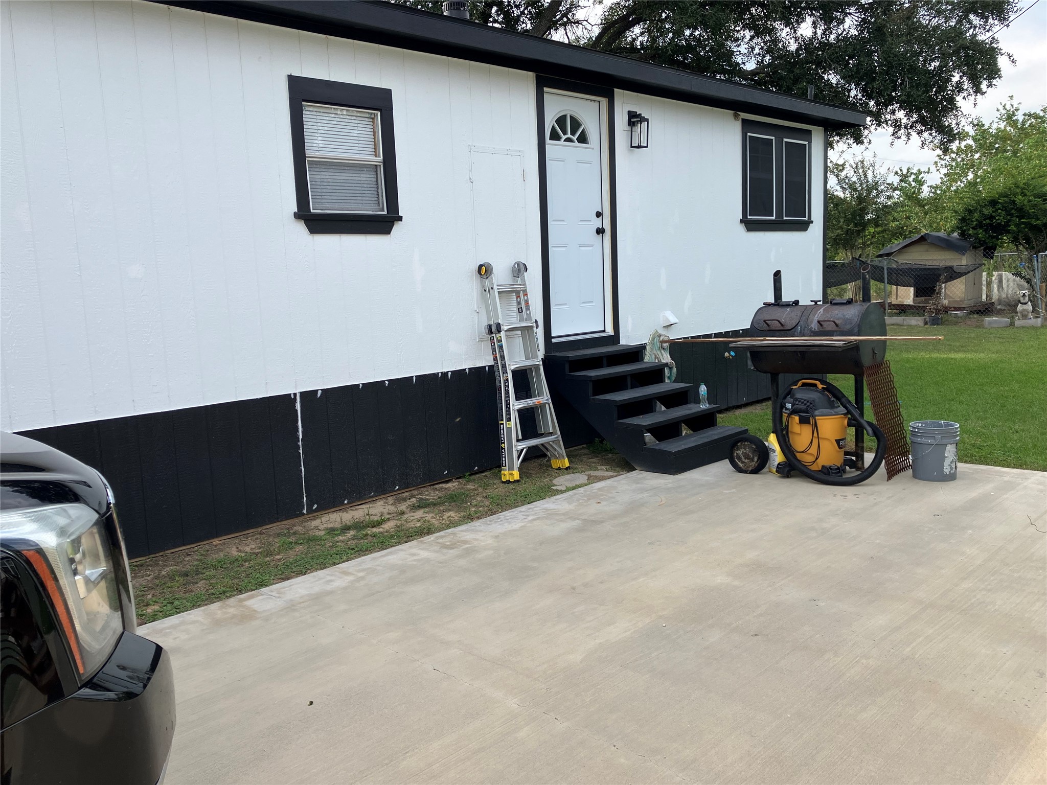 314 5th Property Photo 3
