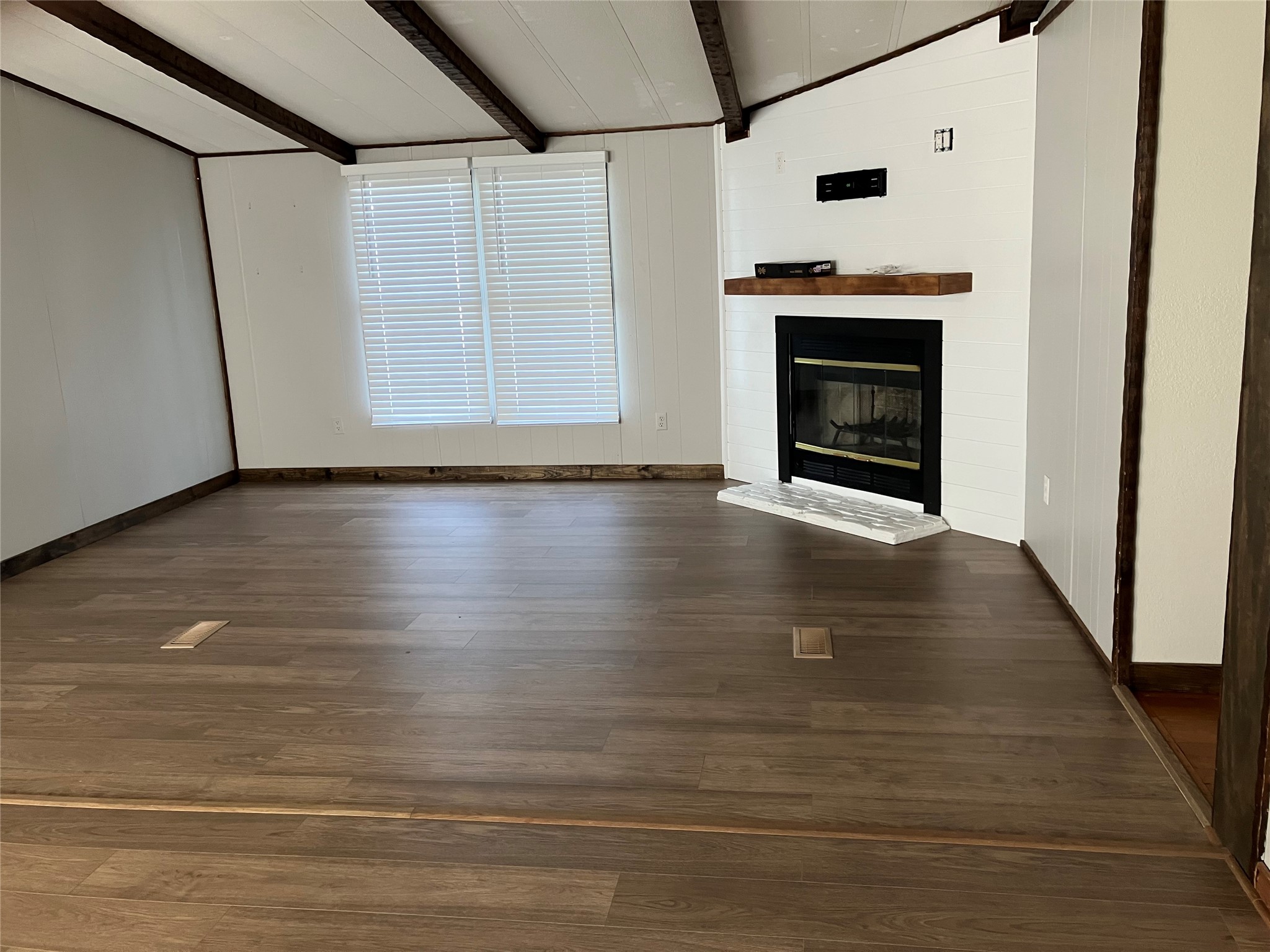 314 5th Property Photo 6