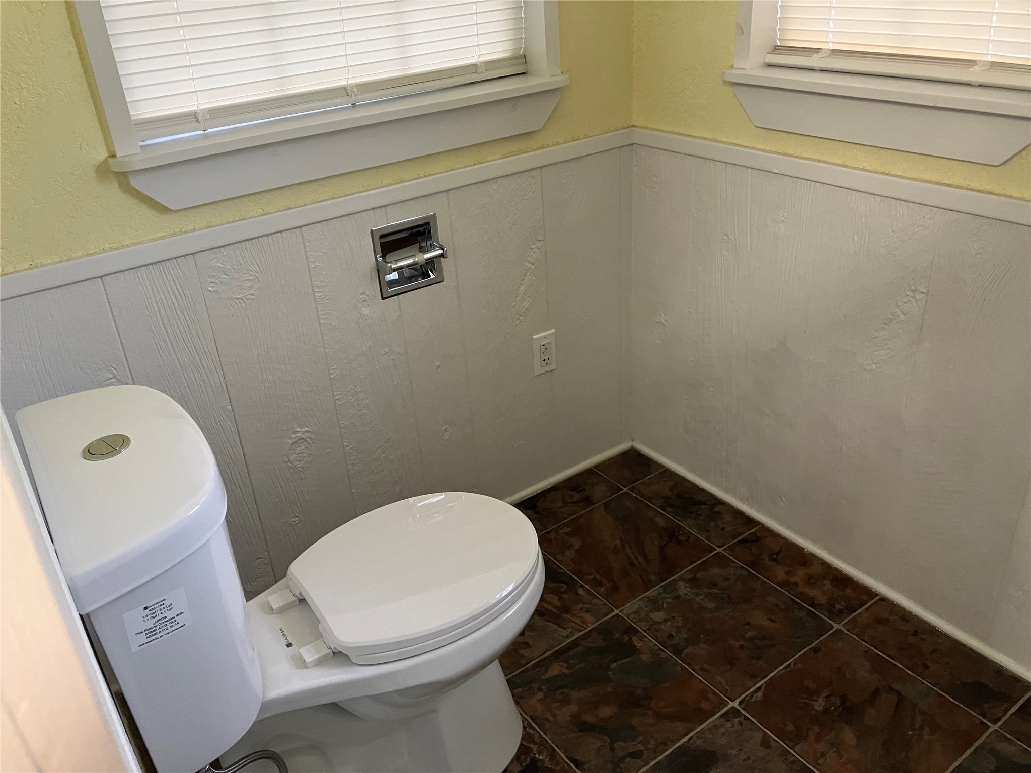 314 5th Property Photo 16