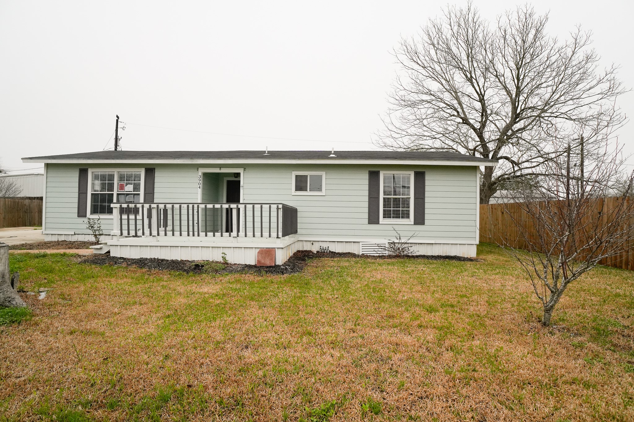 3904 N Vine Street Property Photo