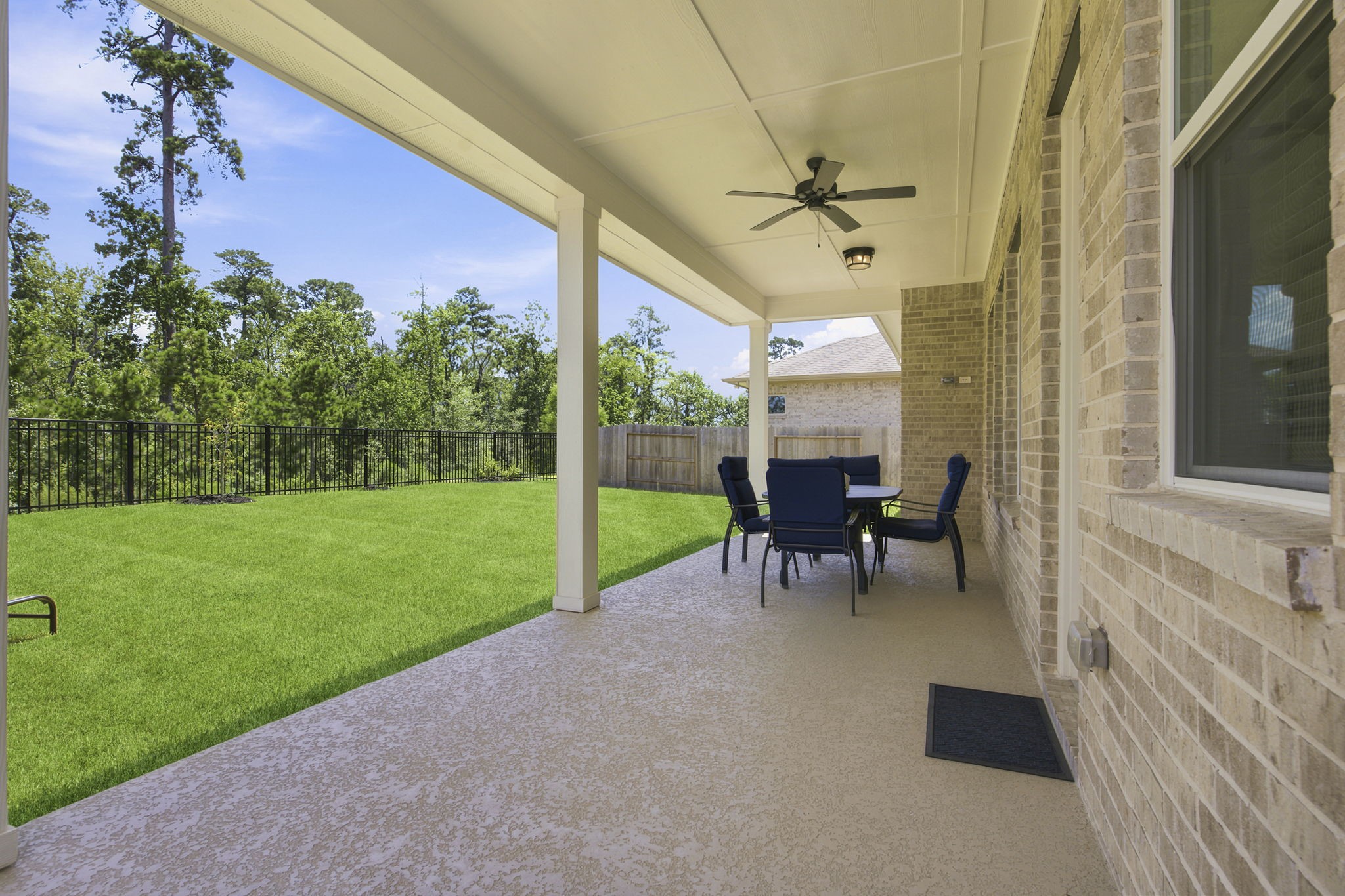 1042 Windy Creek Path Property Photo 6