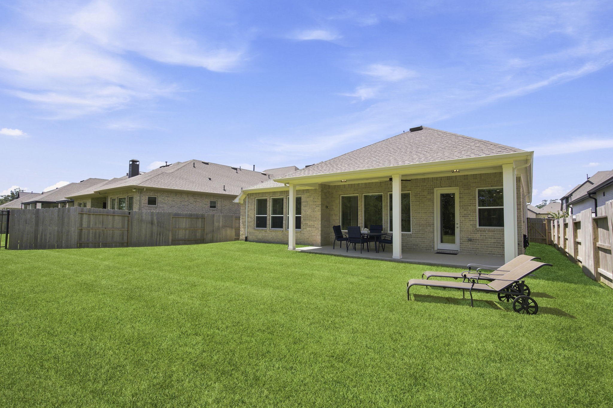1042 Windy Creek Path Property Photo 7