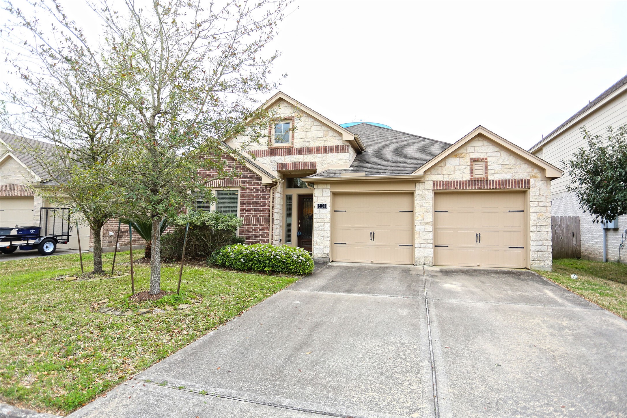 3107 Crystal Cascade Lane Property Photo 1