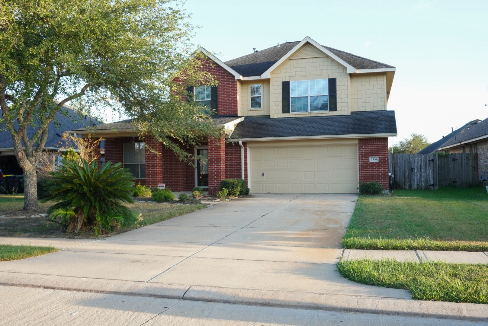 7506 Stone Arbor Lane Property Photo 3