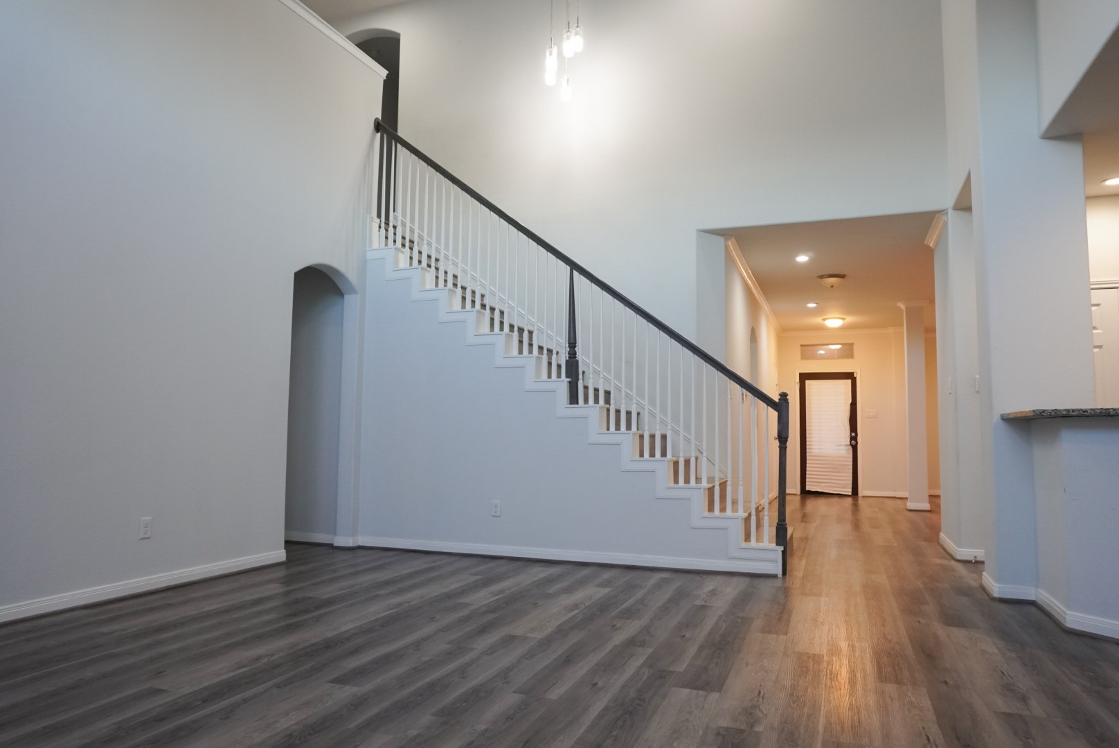 7506 Stone Arbor Lane Property Photo 8