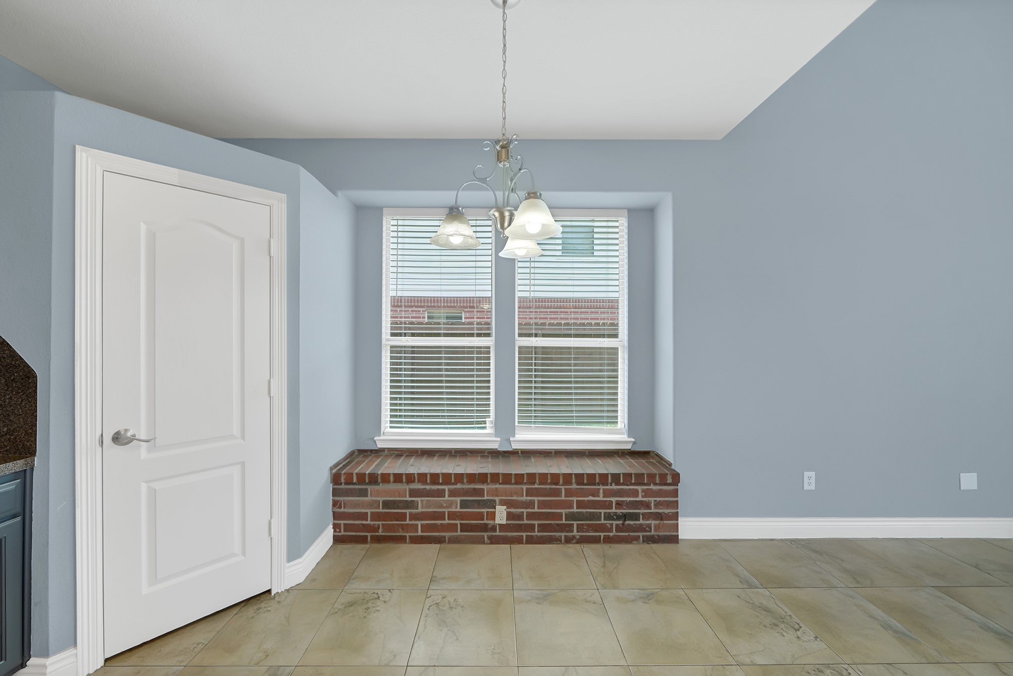 5107 Lost Cove Lane Property Photo 10