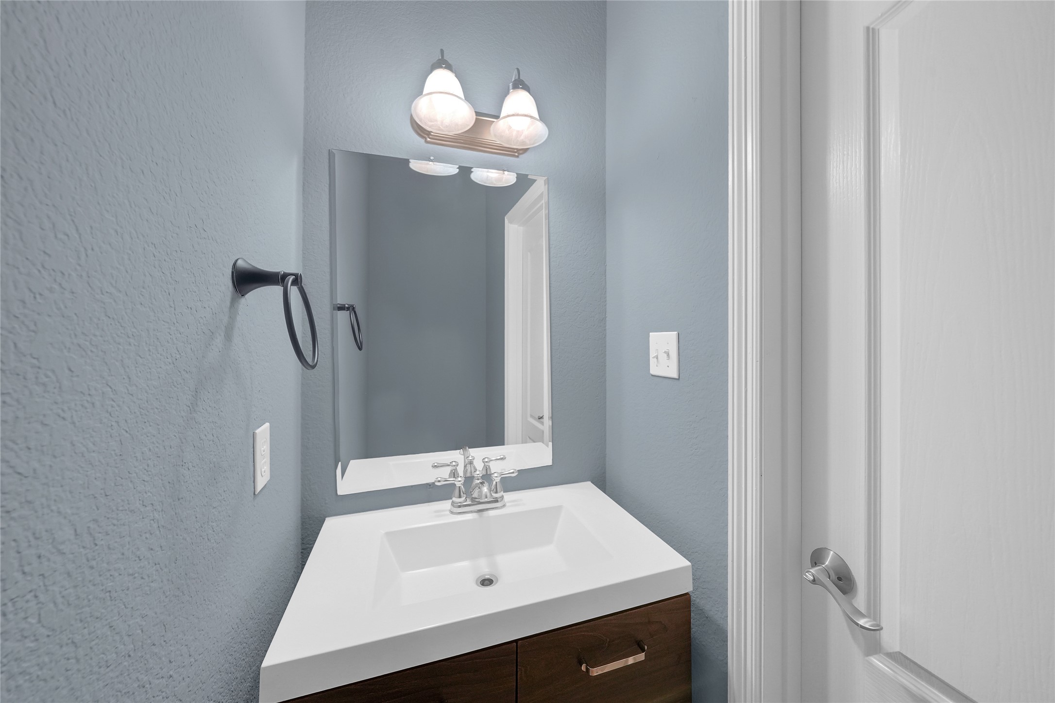 5107 Lost Cove Lane Property Photo 29
