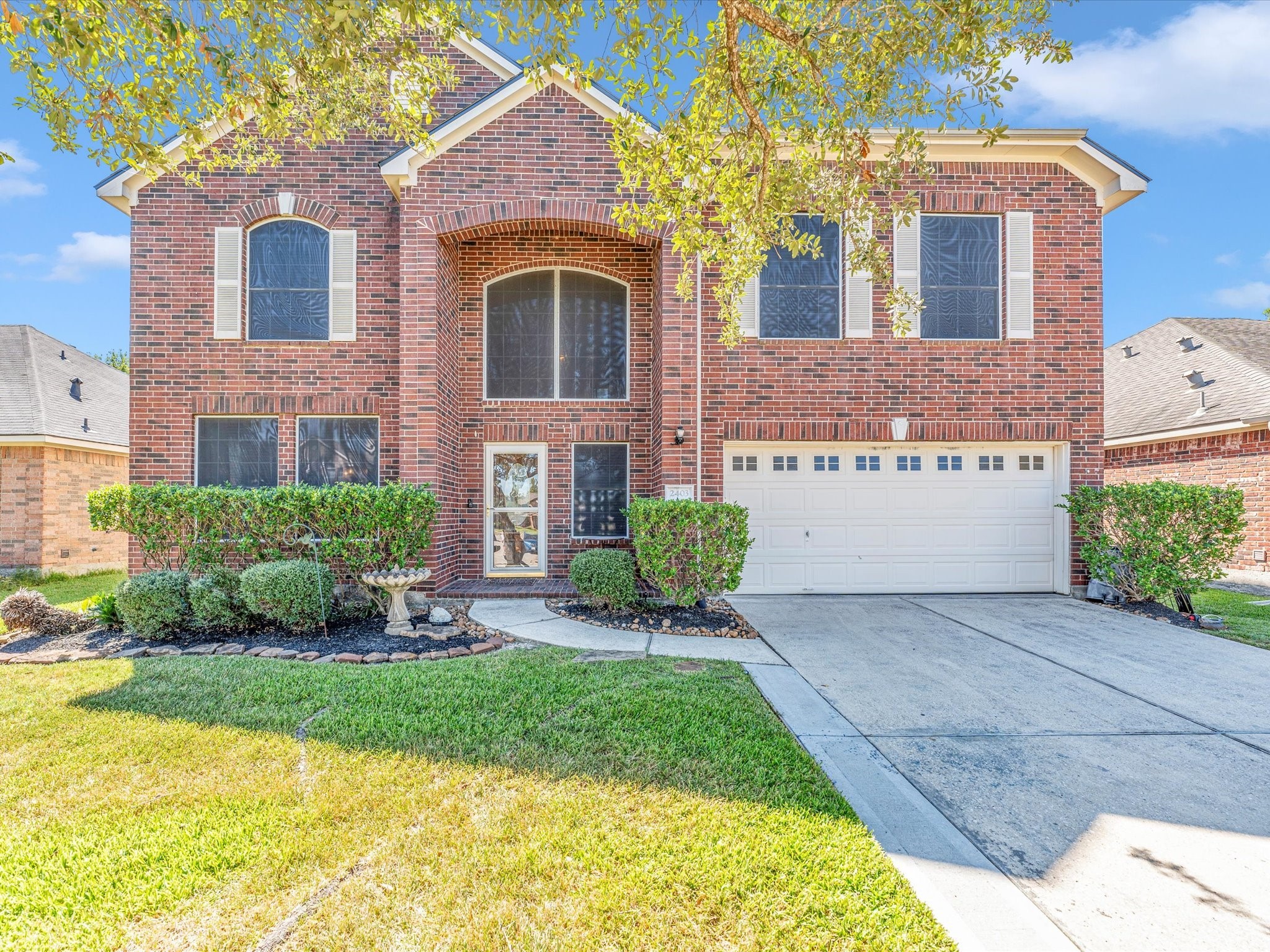 2403 Floral Ridge Drive Property Photo 1