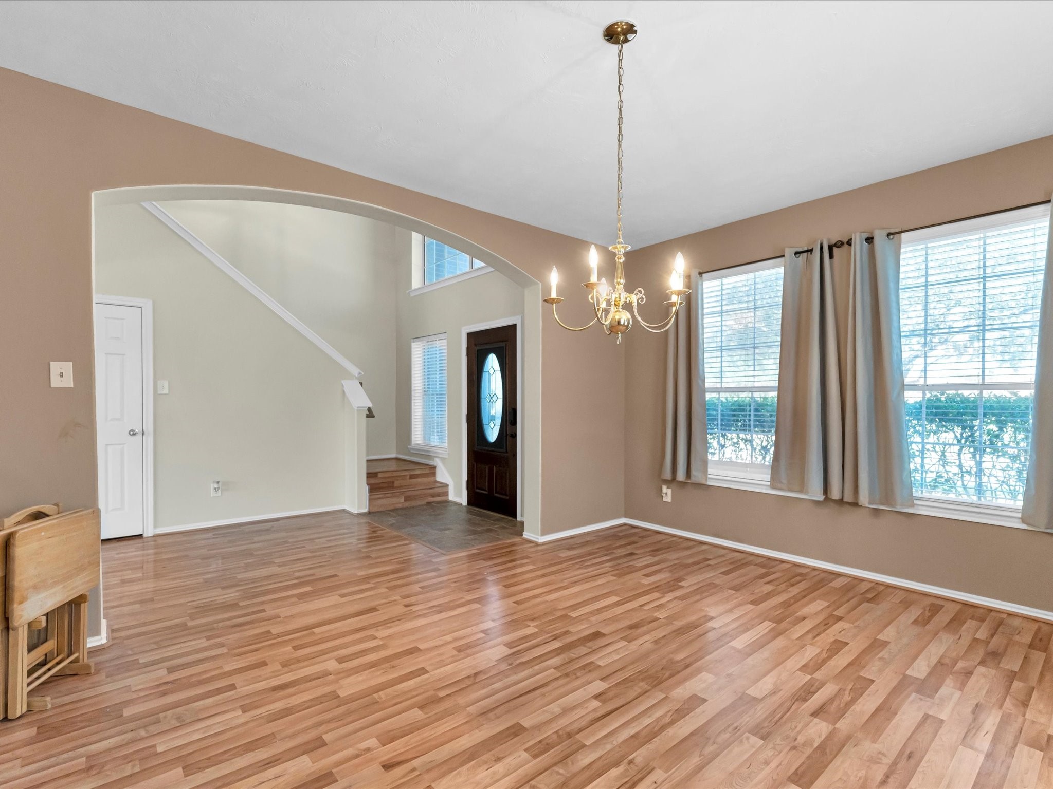 2403 Floral Ridge Drive Property Photo 6