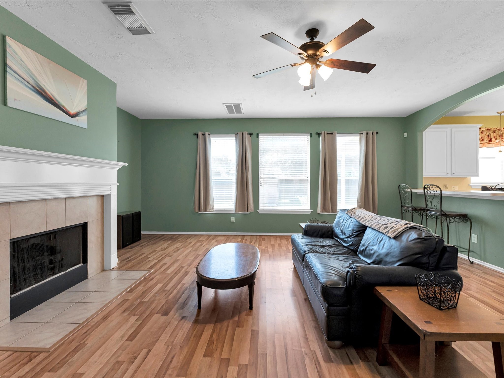 2403 Floral Ridge Drive Property Photo 9