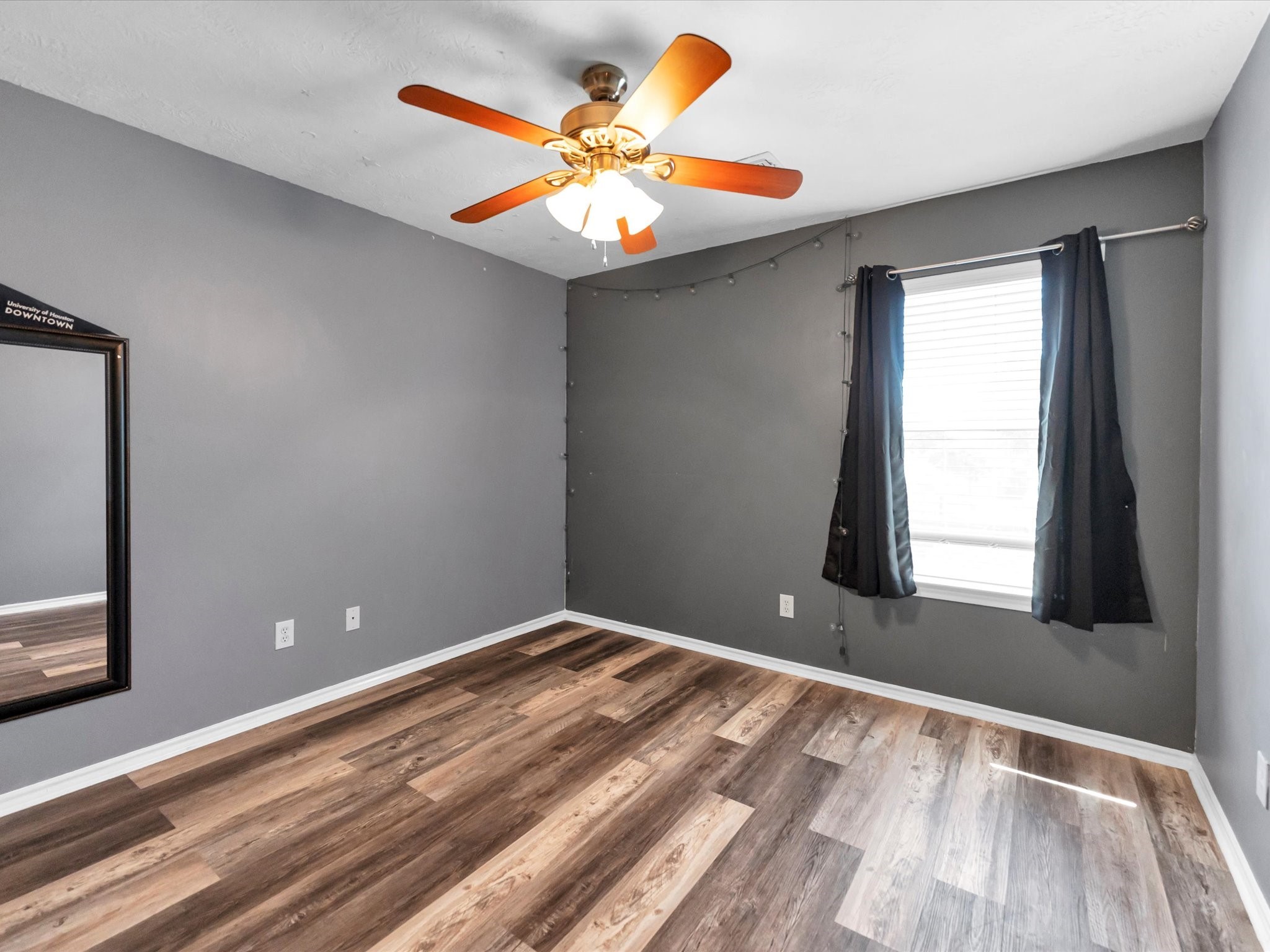 2403 Floral Ridge Drive Property Photo 25