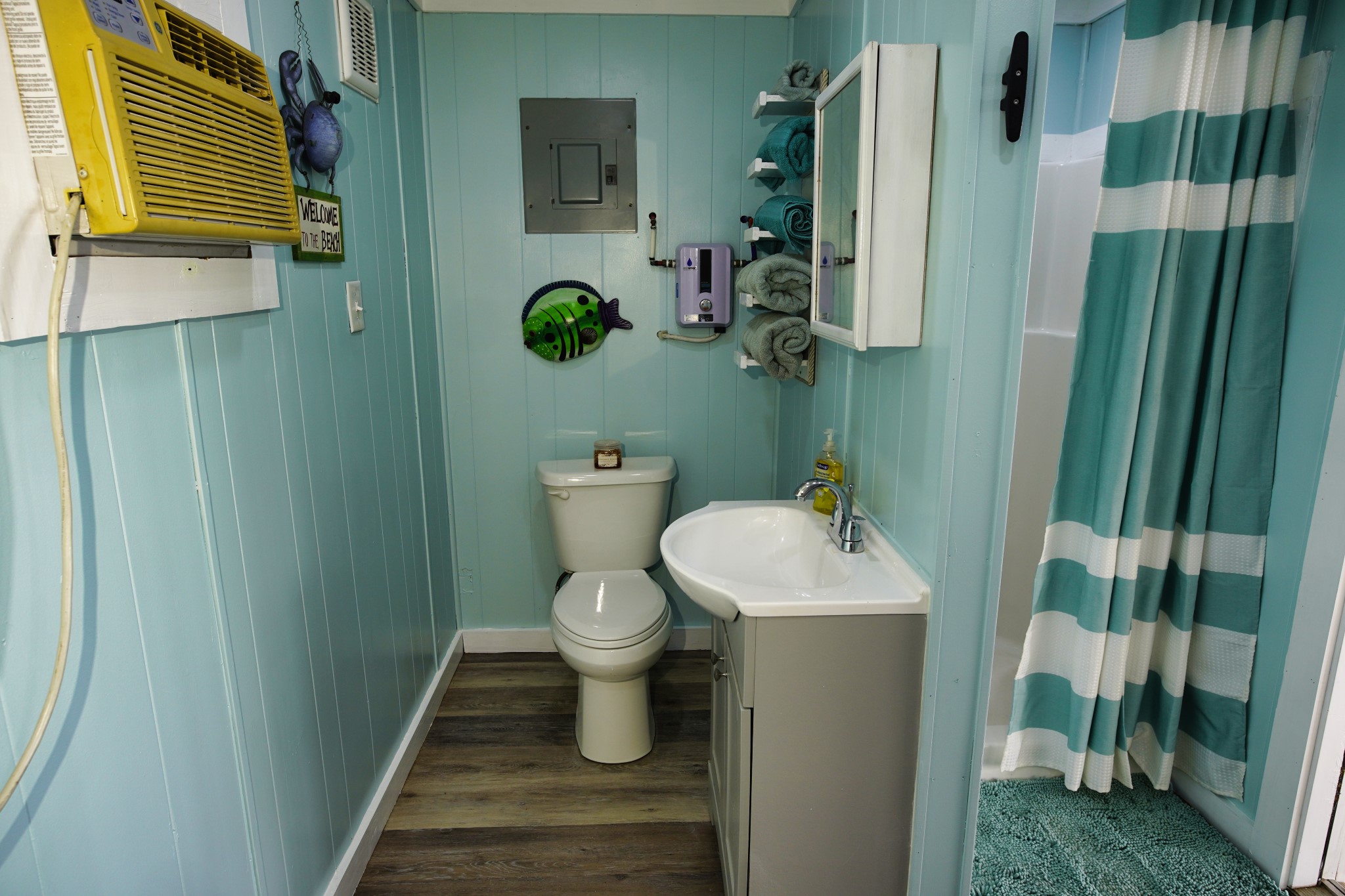 996 Blue Water Boulevard Property Photo 8