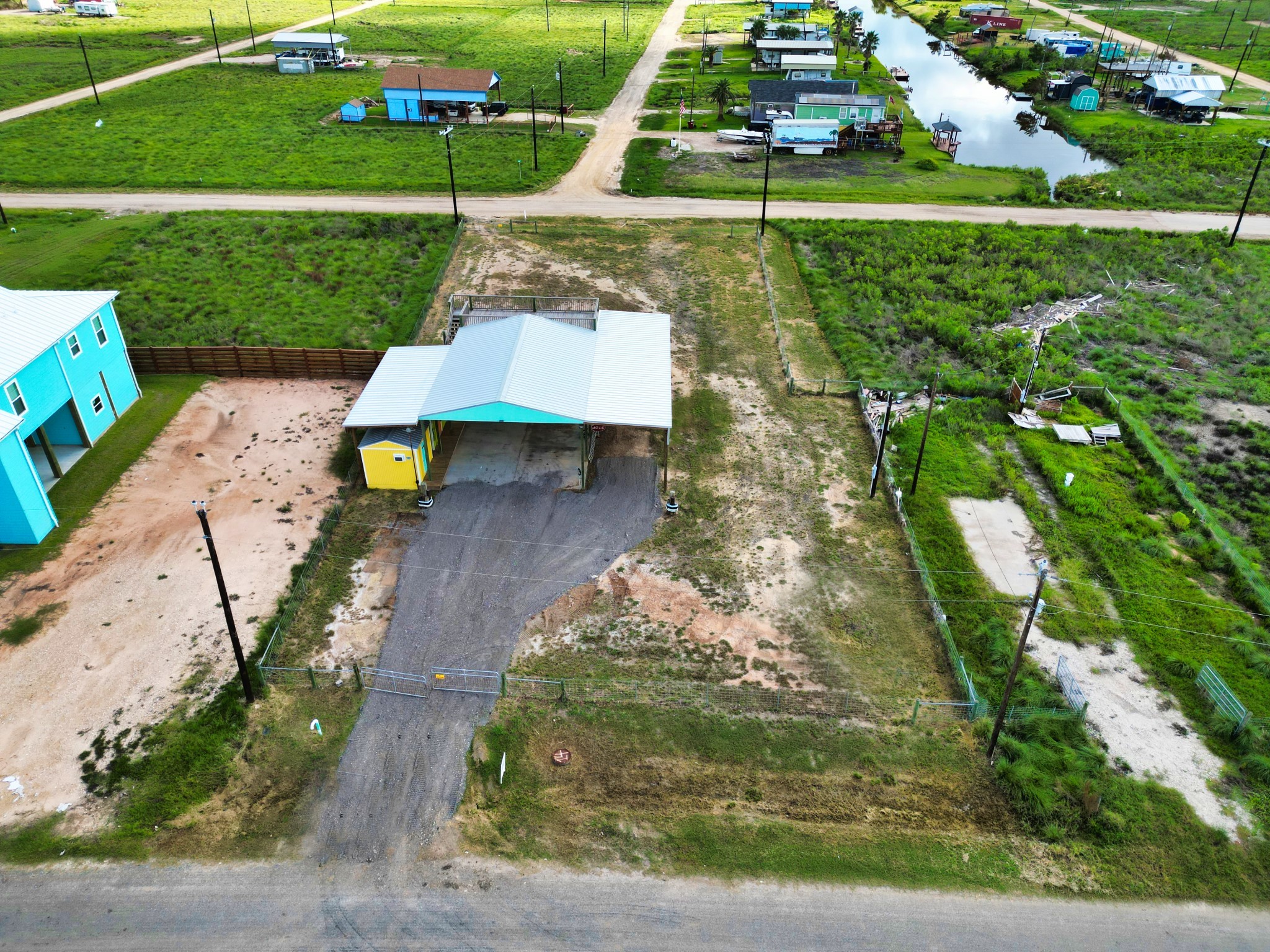 996 Blue Water Boulevard Property Photo 17